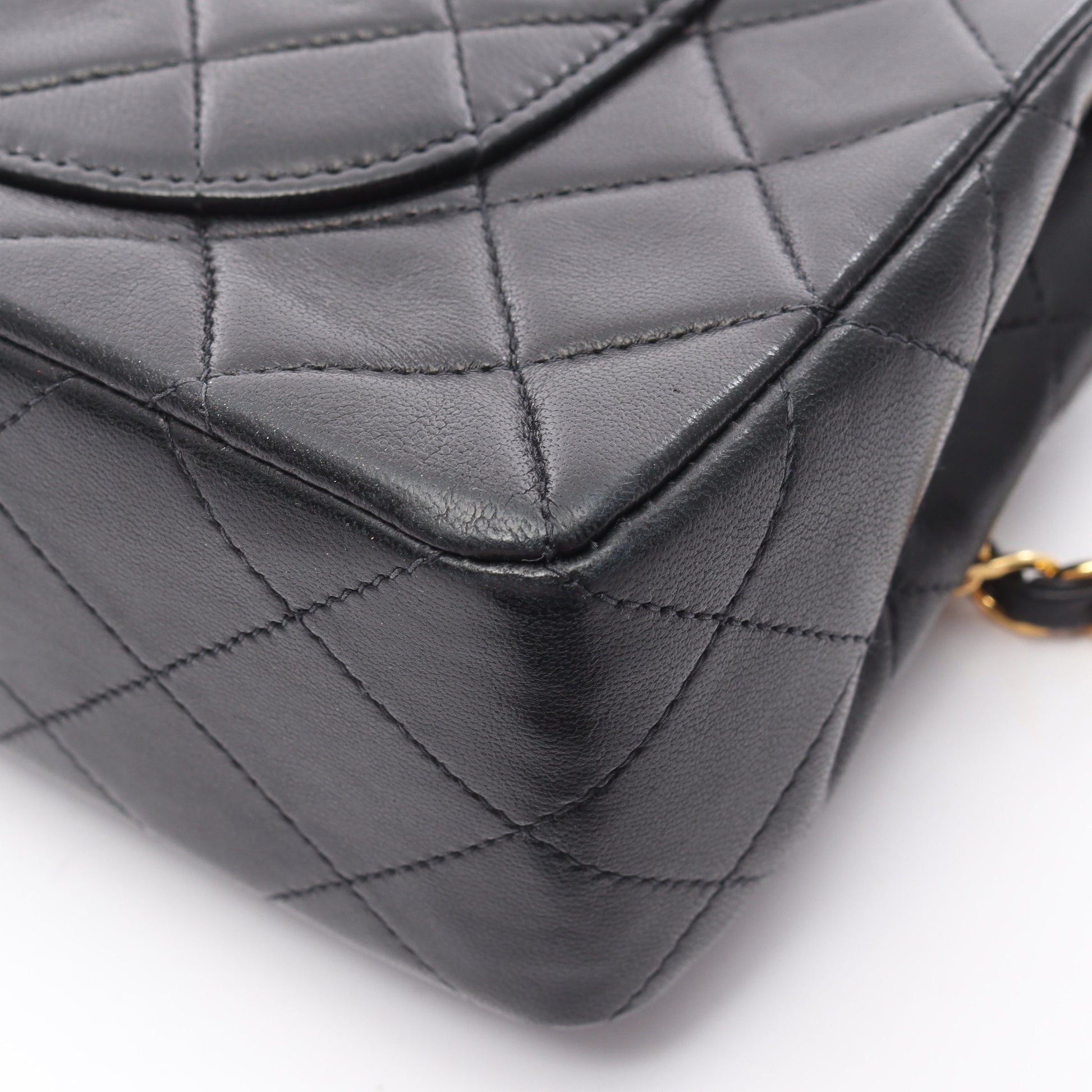 マトラッセ Wフラップ Wチェーンショルダーバッグ ラムスキン ブラック ゴールド金具 シャネル バッグ CHANEL