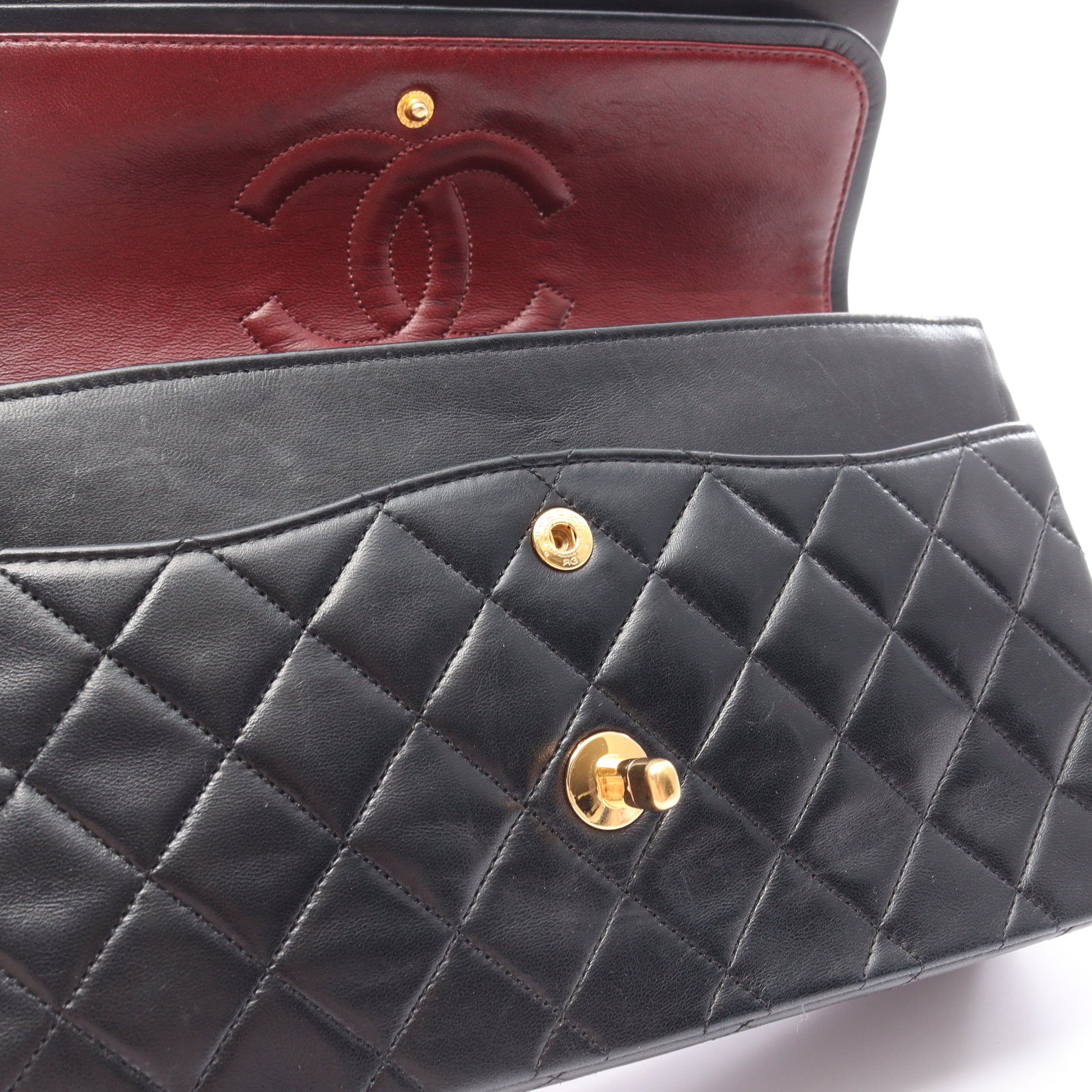 マトラッセ Wフラップ Wチェーンショルダーバッグ ラムスキン ブラック