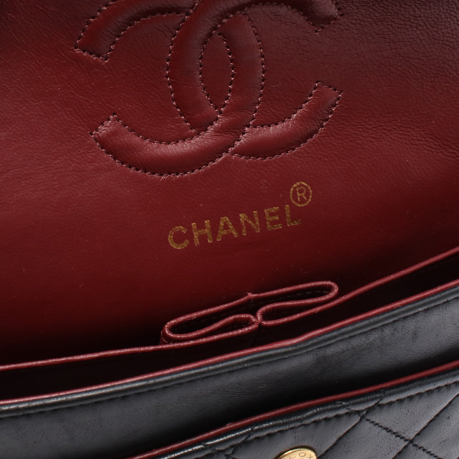 マトラッセ Wフラップ Wチェーンショルダーバッグ ラムスキン ブラック ゴールド金具 シャネル バッグ CHANEL
