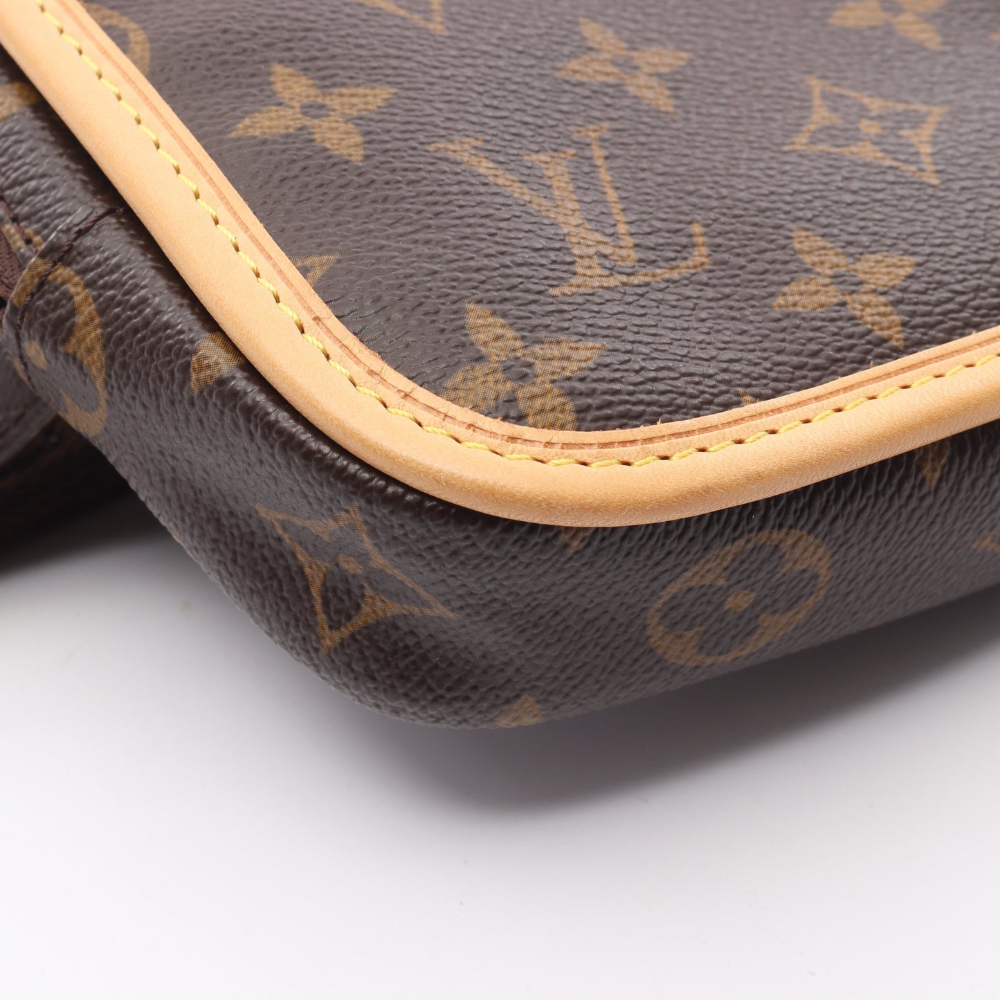 バムバッグ ボスフォール モノグラム ボディバッグ ウエストバッグ PVC レザー ブラウン ルイヴィトン バッグ LOUIS VUITTON