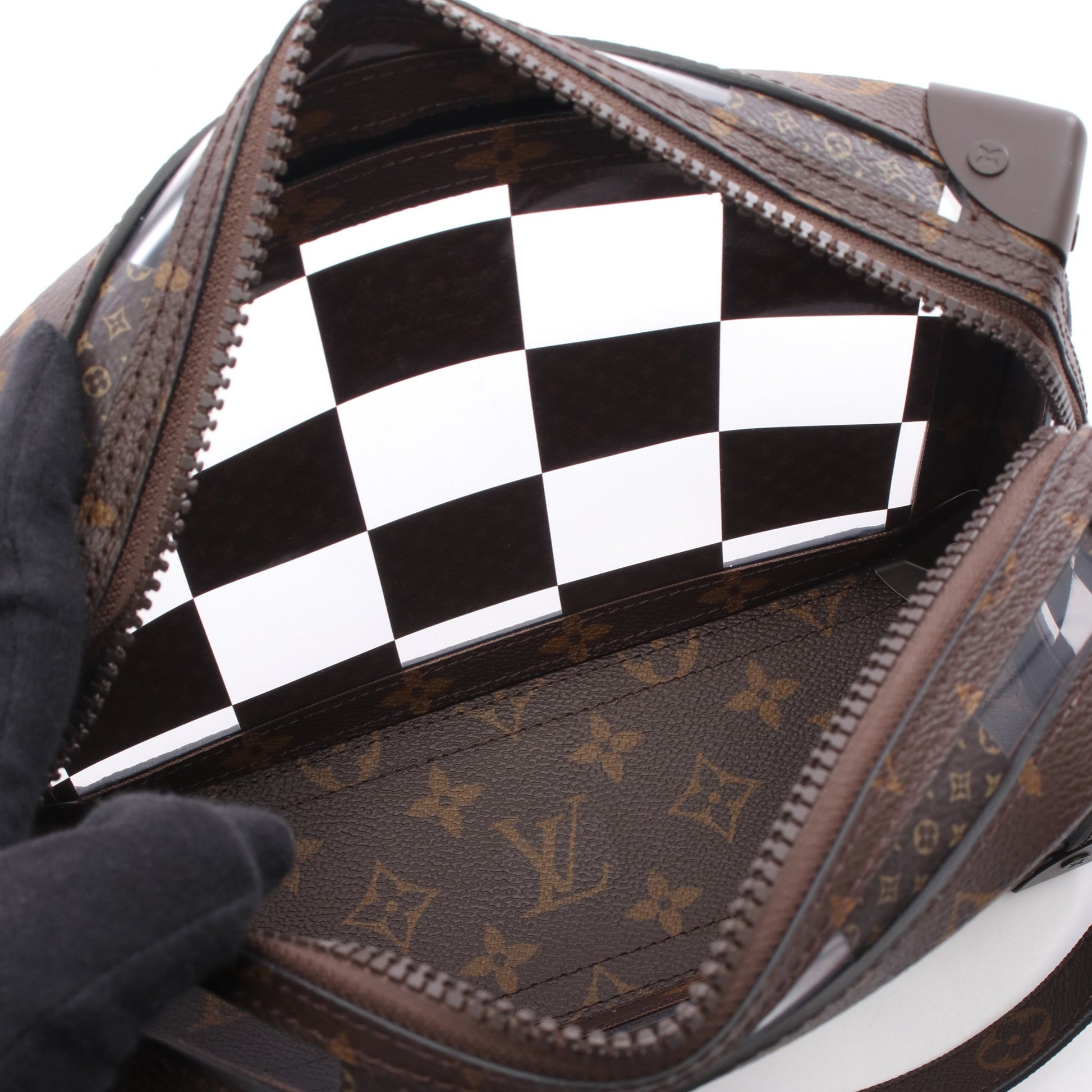 スリムソフトトランク モノグラムチェス ショルダーバッグ PVC ブラウン ルイヴィトン バッグ LOUIS VUITTON
