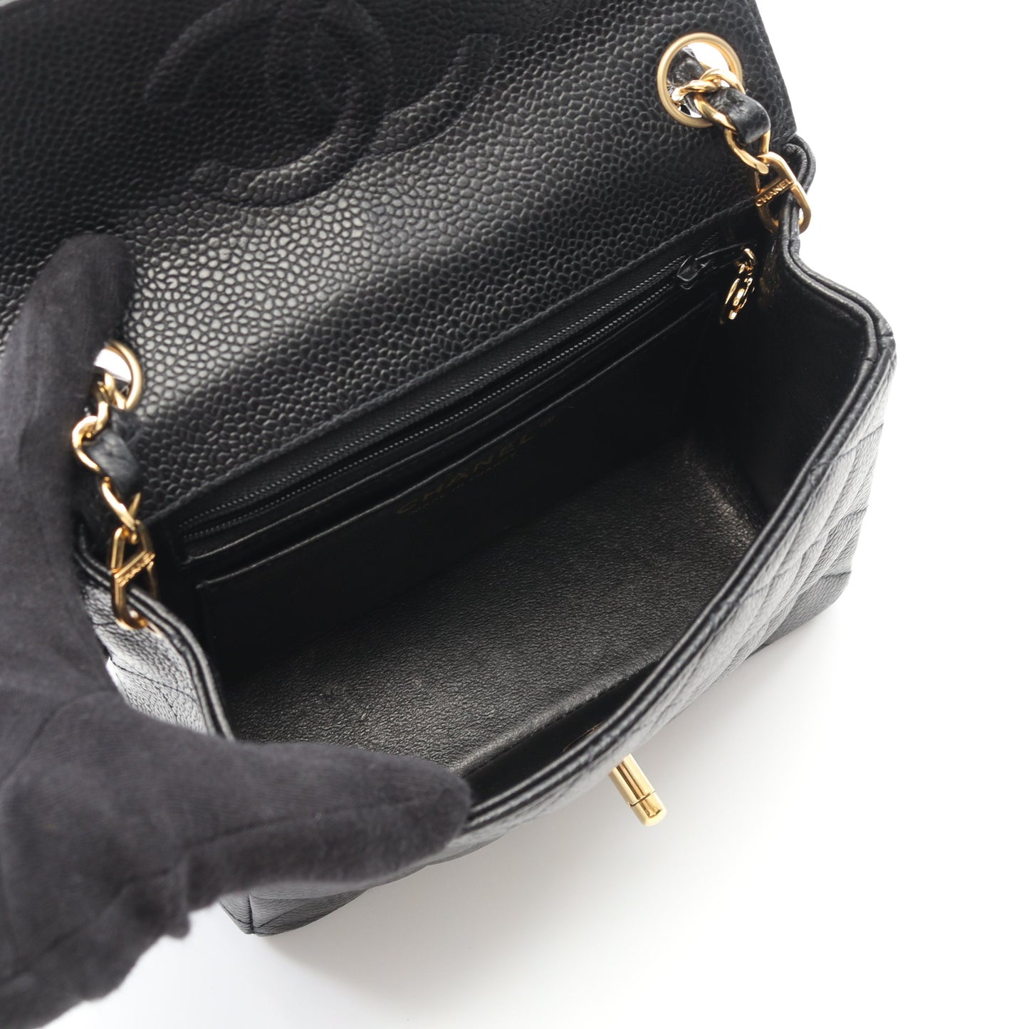 ミニマトラッセ チェーンショルダーバッグ キャビアスキン ブラック ゴールド金具 シャネル バッグ CHANEL