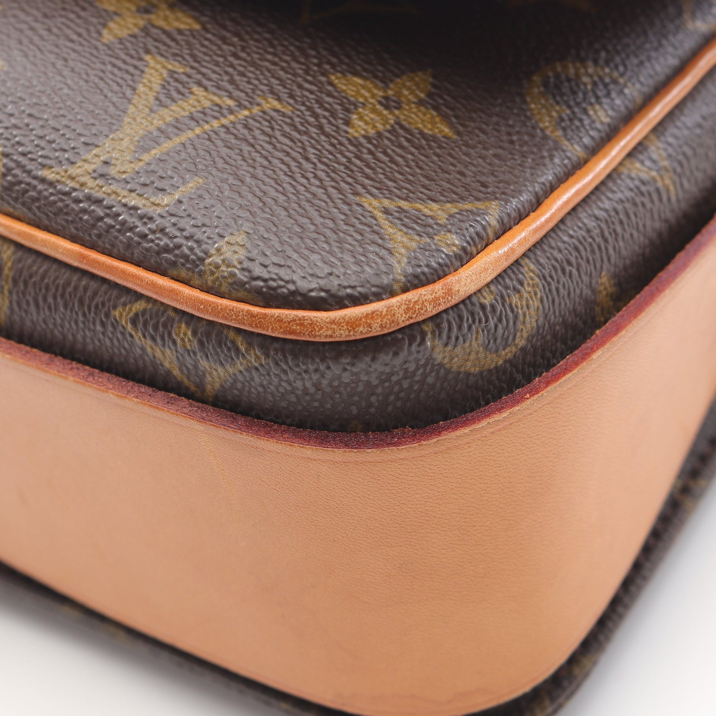 カルトシエールGM モノグラム ショルダーバッグ PVC レザー ブラウン ルイヴィトン バッグ LOUIS VUITTON