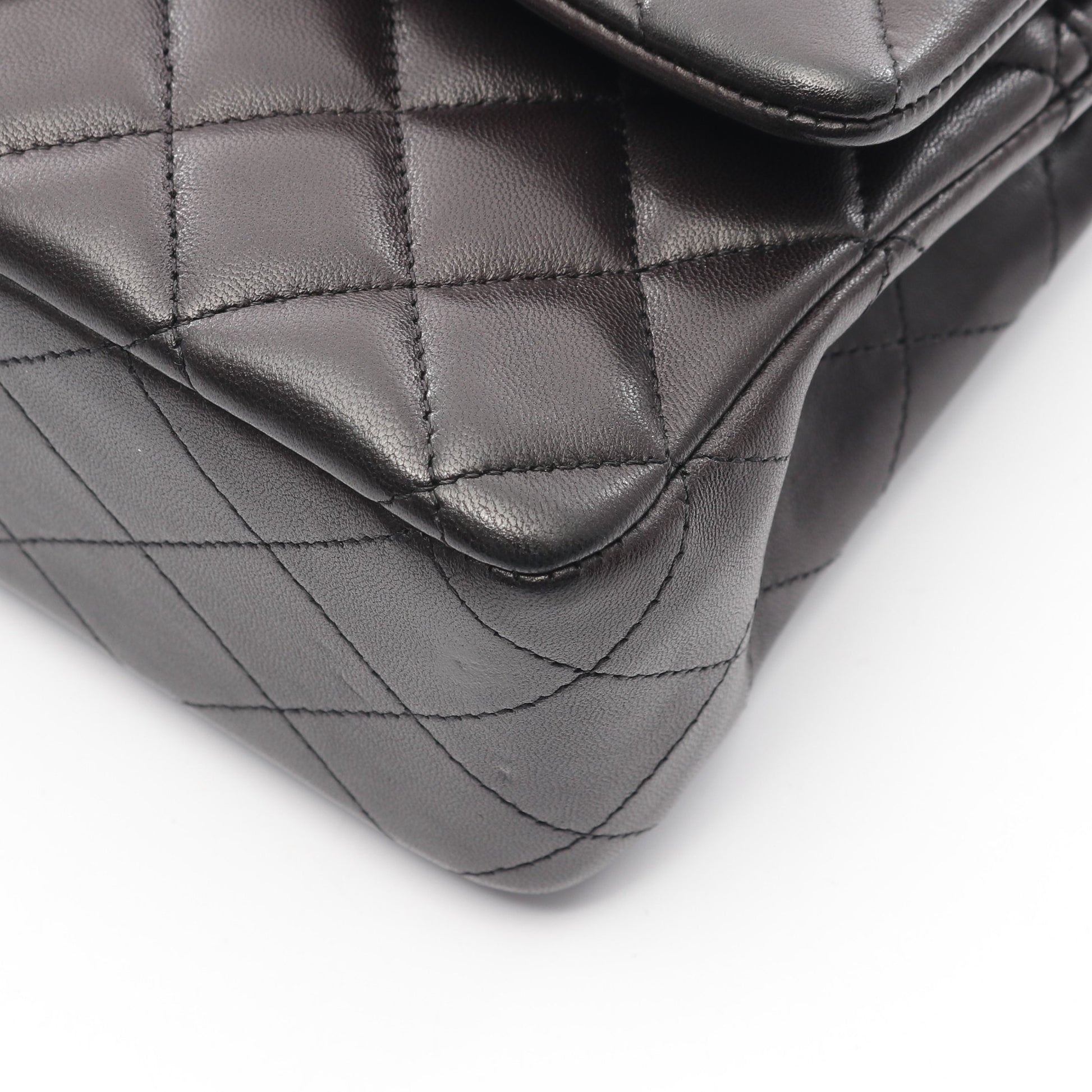 マトラッセ Wフラップ Wチェーンショルダーバッグ ラムスキン ブラック シルバー金具 シャネル バッグ CHANEL
