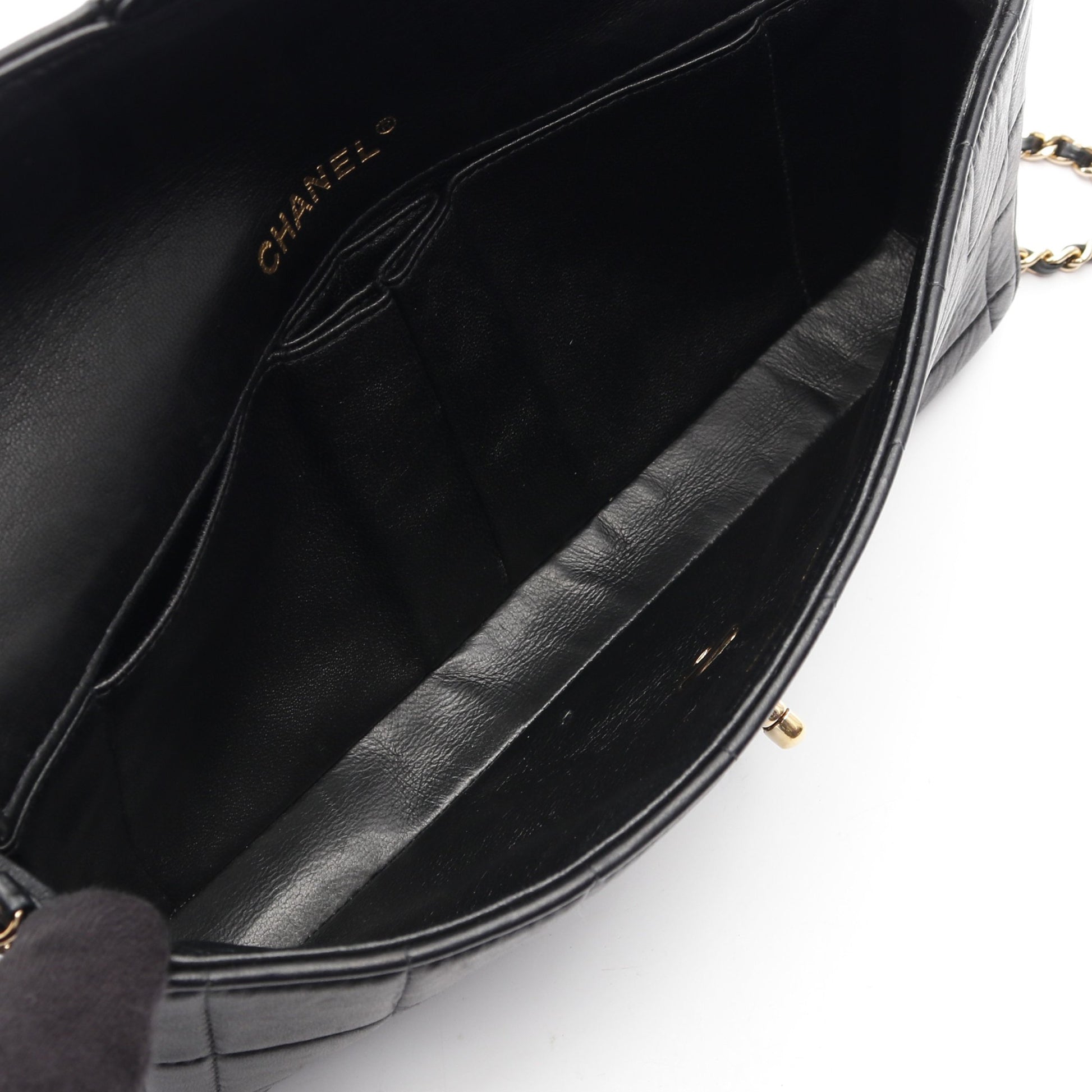 チョコバー チェーンショルダーバッグ ラムスキン ブラック ゴールド金具 シャネル バッグ CHANEL