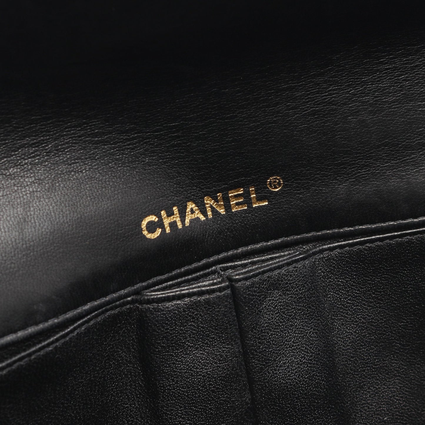チョコバー チェーンショルダーバッグ ラムスキン ブラック ゴールド金具 シャネル バッグ CHANEL