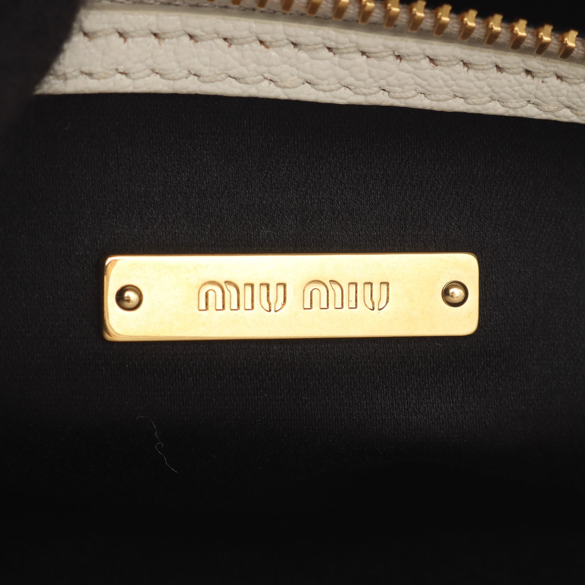MADRAS マドラス ハンドバッグ レザー オフホワイト 2WAY ミュウミュウ バッグ miu miu
