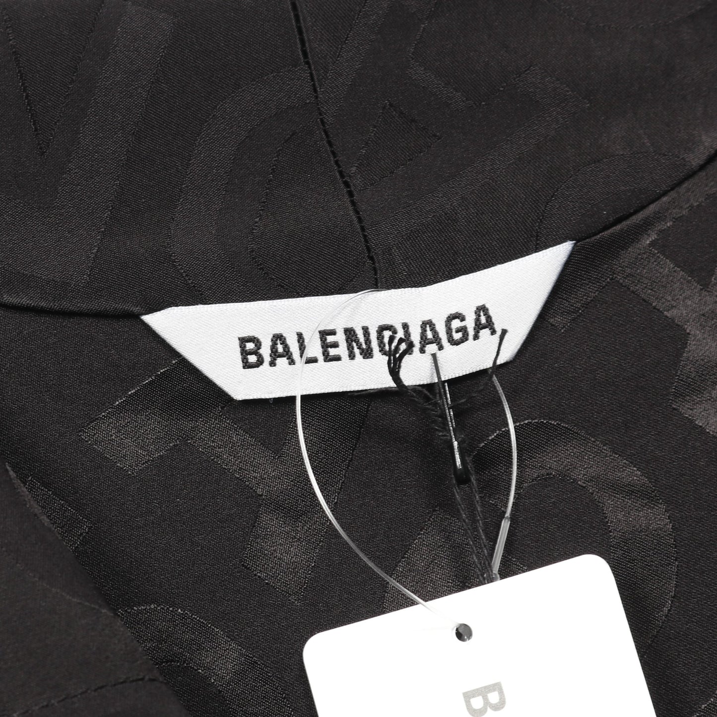 ロゴ総柄 カットオフ ブラウス レーヨン ブラック バレンシアガ トップス BALENCIAGA