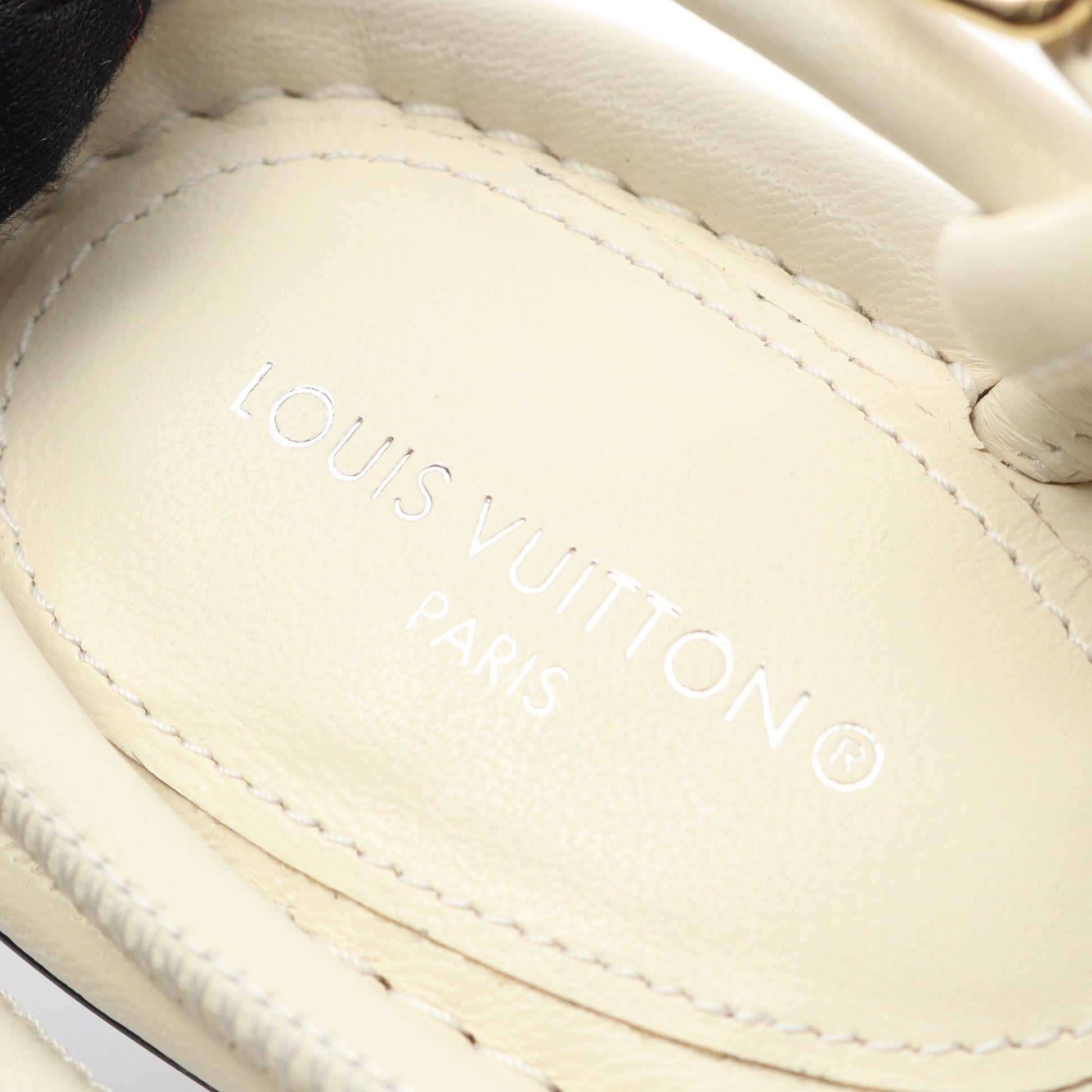 アイコンロゴ サンダル レザー ホワイト ルイヴィトン シューズ LOUIS VUITTON