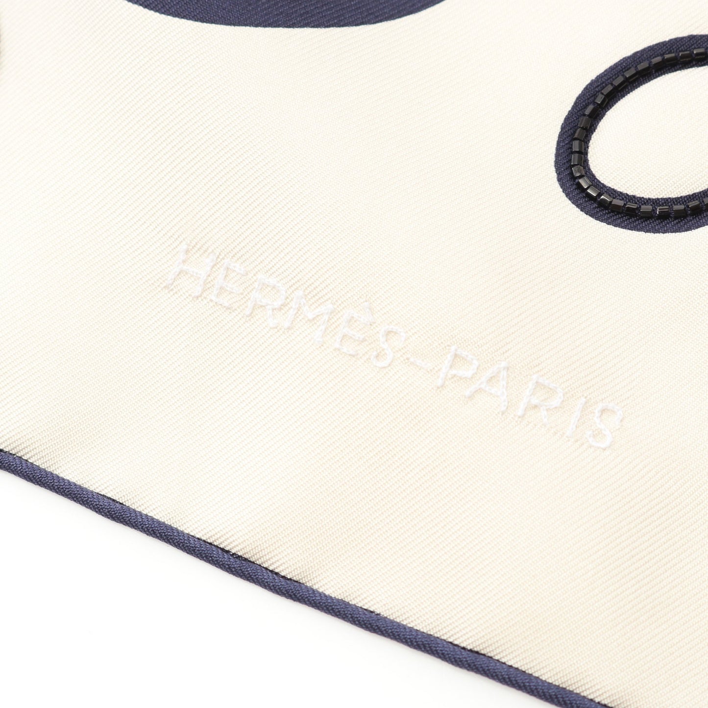 カレ90 BRANDE BOURGS TATTOO スカーフ ビーズ刺繍 シルク オフホワイト ネイビー エルメス 財布・小物 HERMES