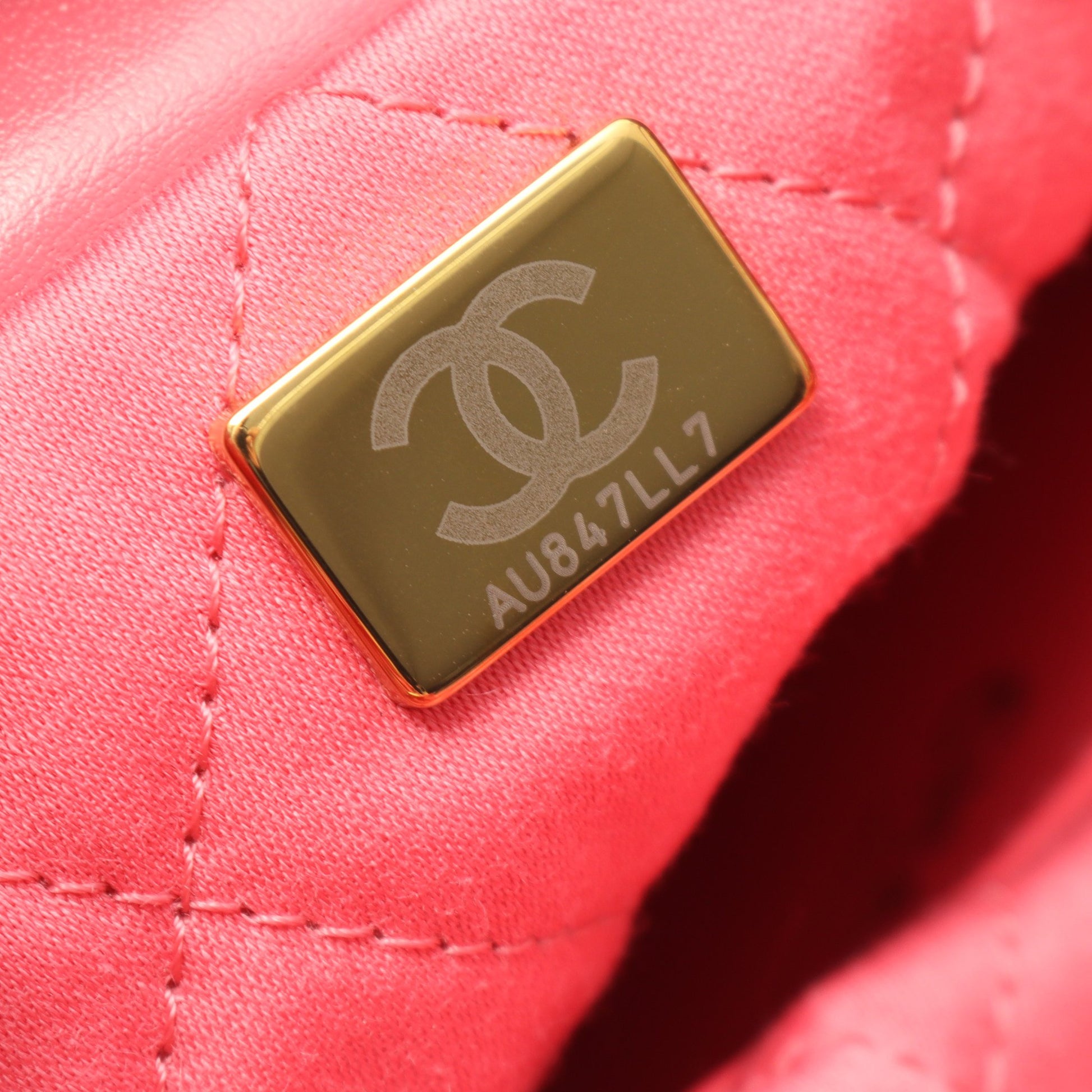 CHANEL 22 ミニ チェーンショルダーバッグ レザー ピンク ゴールド金具 2WAY シャネル バッグ CHANEL