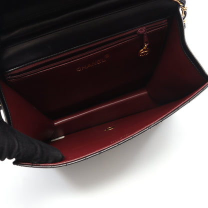 マトラッセ シングルフラップ チェーンショルダーバッグ ラムスキン ブラック ゴールド金具 プッシュロック シャネル バッグ CHANEL