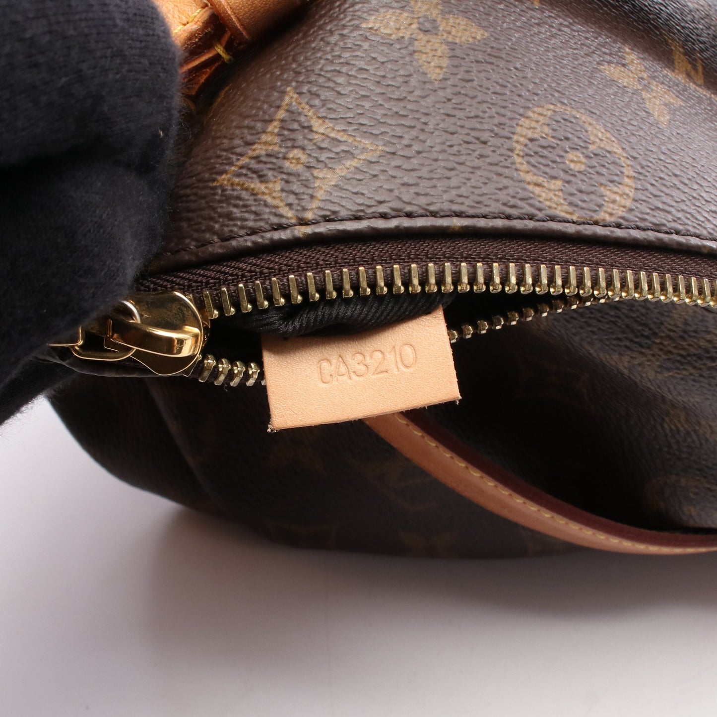 バムバッグ モノグラム ボディバッグ ウエストバッグ PVC レザー ブラウン ルイヴィトン バッグ LOUIS VUITTON