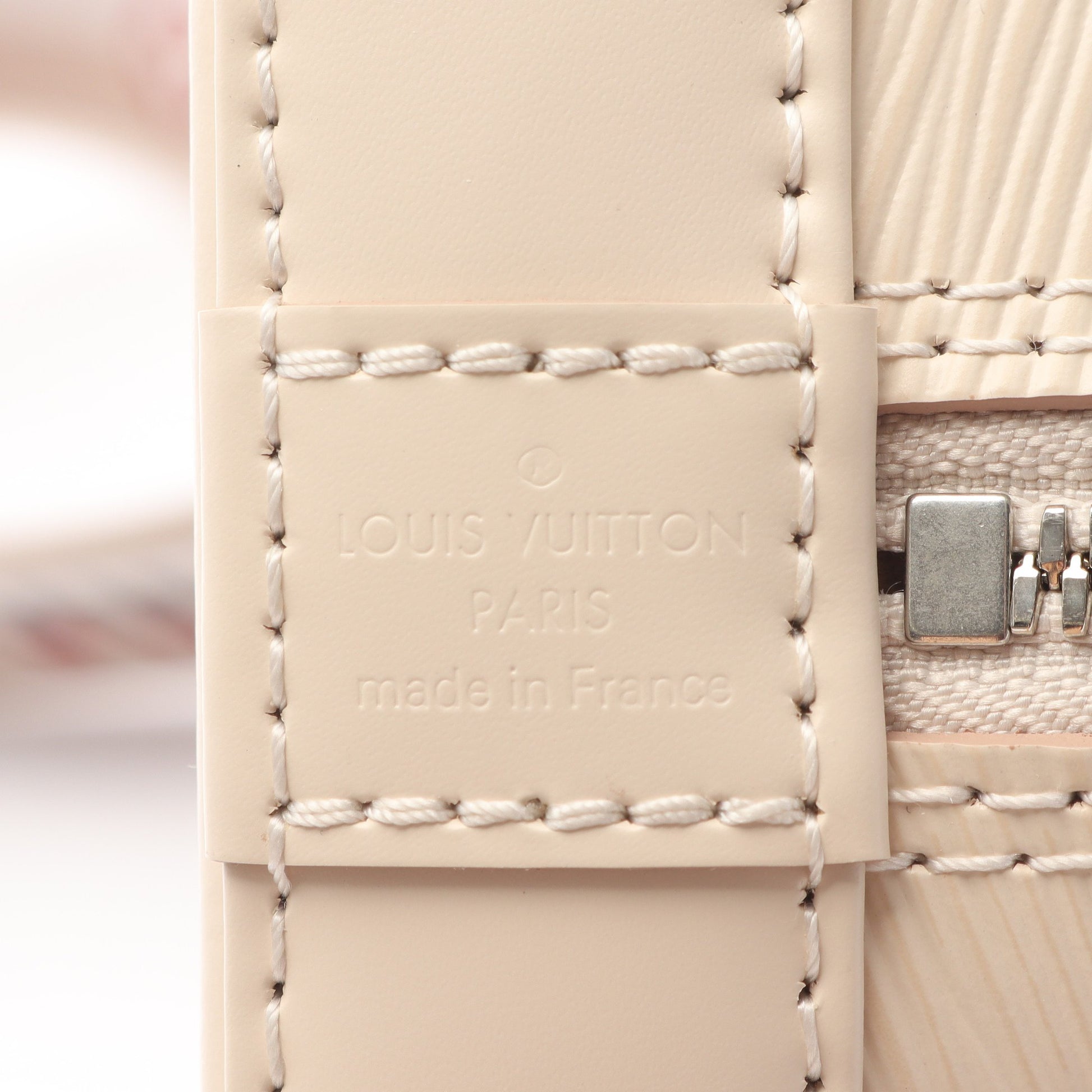 アルマBB エピ クオーツ ハンドバッグ レザー アイボリー 2WAY ルイヴィトン バッグ LOUIS VUITTON