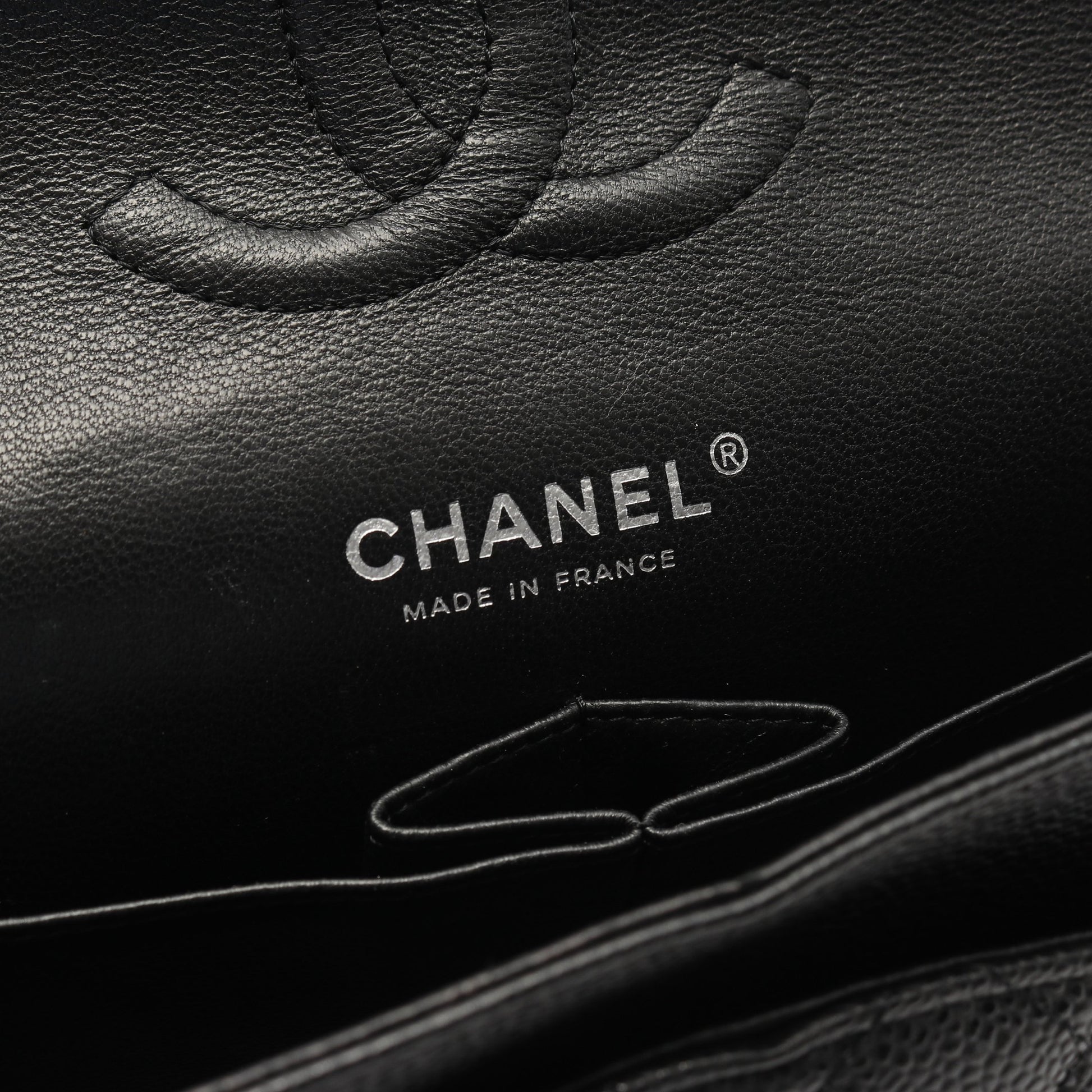 マトラッセ Wフラップ Wチェーンショルダーバッグ キャビアスキン ブラック シルバー金具 シャネル バッグ CHANEL