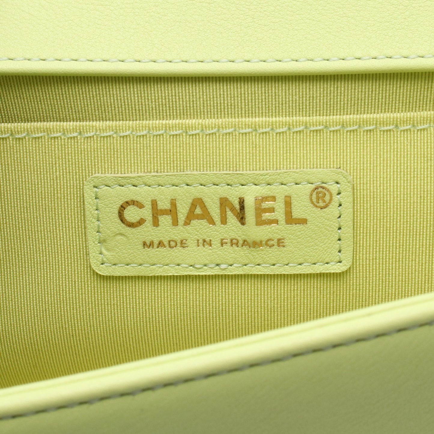 ボーイシャネル シェブロン Vステッチ チェーンショルダーバッグ レザー イエロー ゴールド金具 シャネル バッグ CHANEL