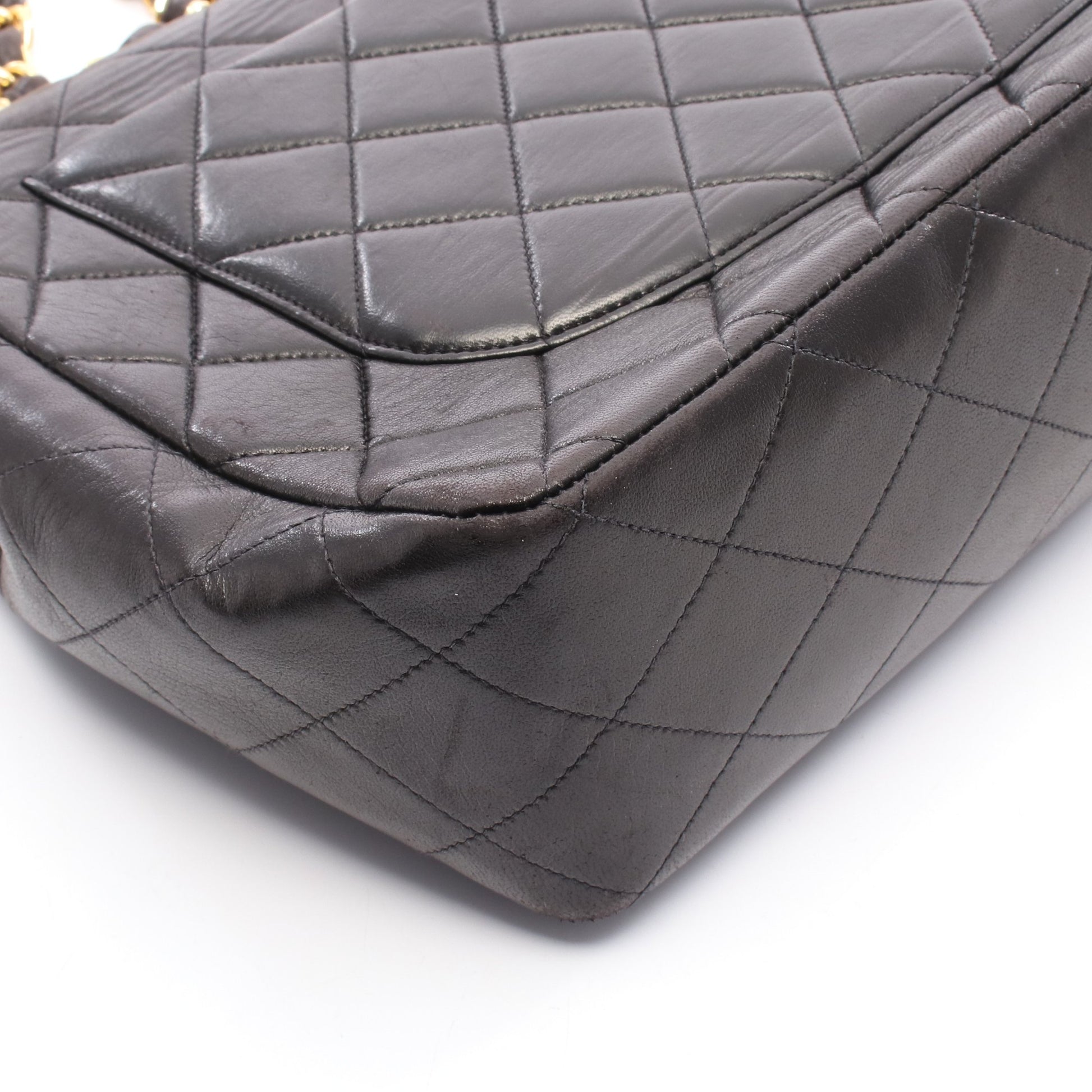 デカマトラッセ 30 シングルフラップ Wチェーンショルダーバッグ ラムスキン ブラック ゴールド金具 シャネル バッグ CHANEL