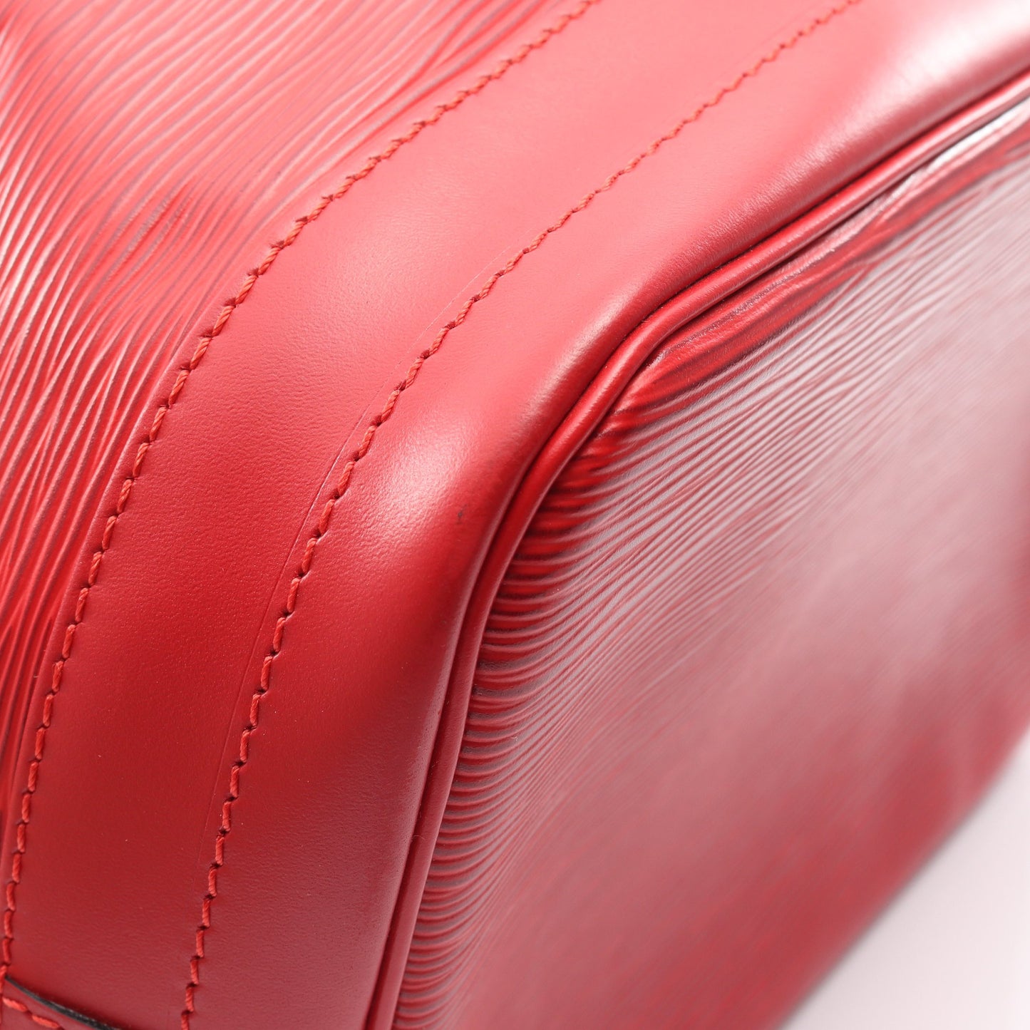 ノエ エピ カスティリアンレッド ショルダーバッグ レザー レッド ルイヴィトン バッグ LOUIS VUITTON