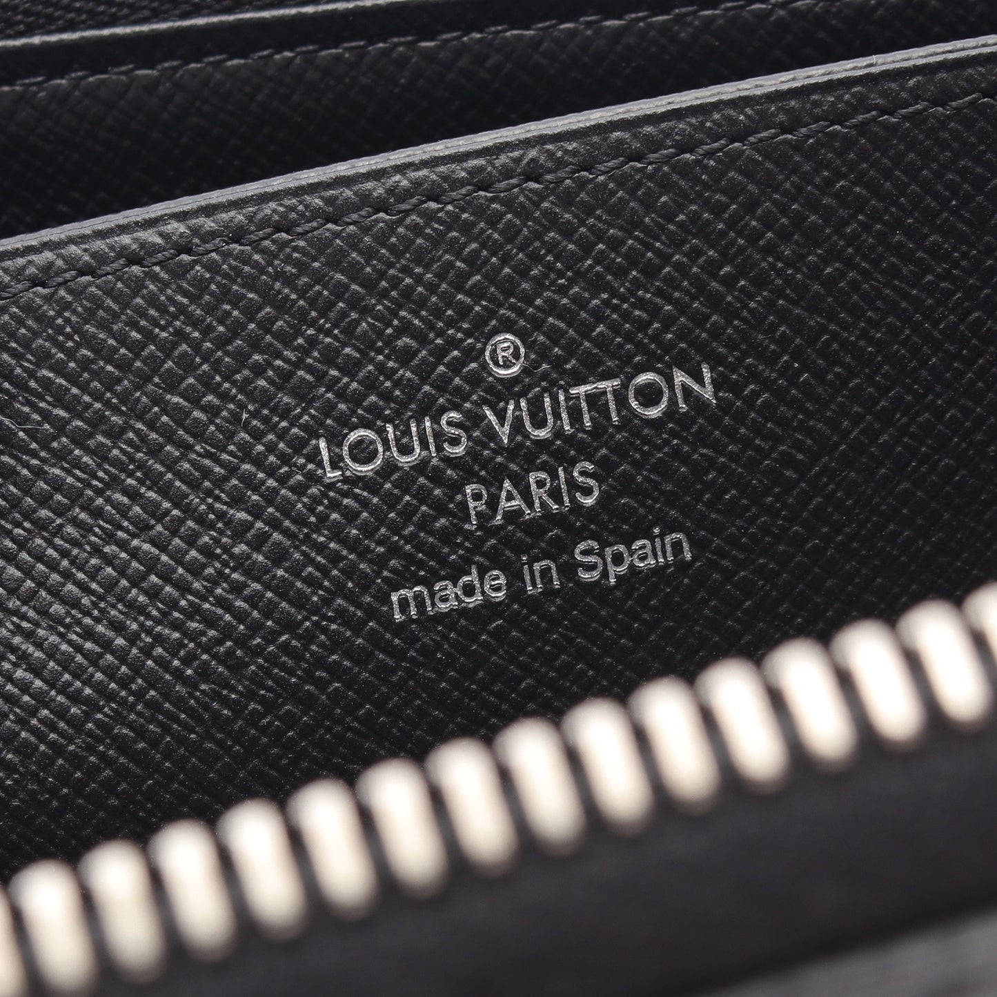 ジッピーウォレット エピ ノワール ラウンドファスナー長財布 レザー ブラック ルイヴィトン 財布・小物 LOUIS VUITTON