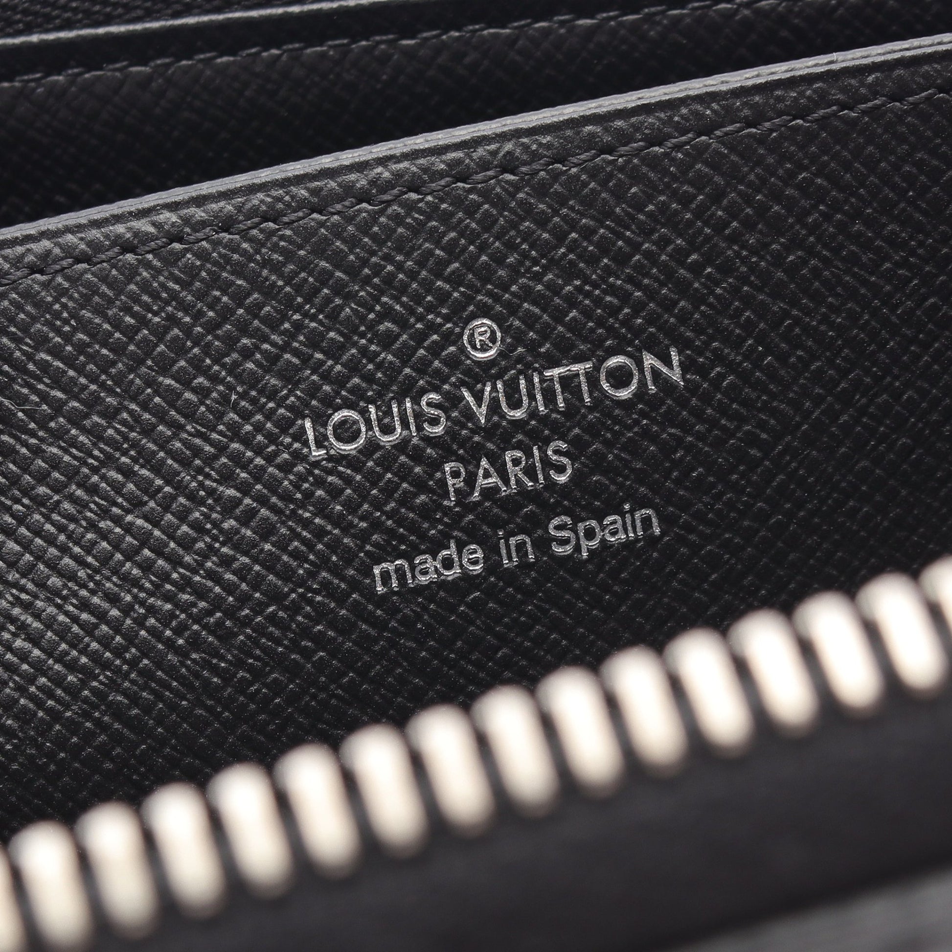 ジッピーウォレット エピ ノワール ラウンドファスナー長財布 レザー ブラック ルイヴィトン 財布・小物 LOUIS VUITTON
