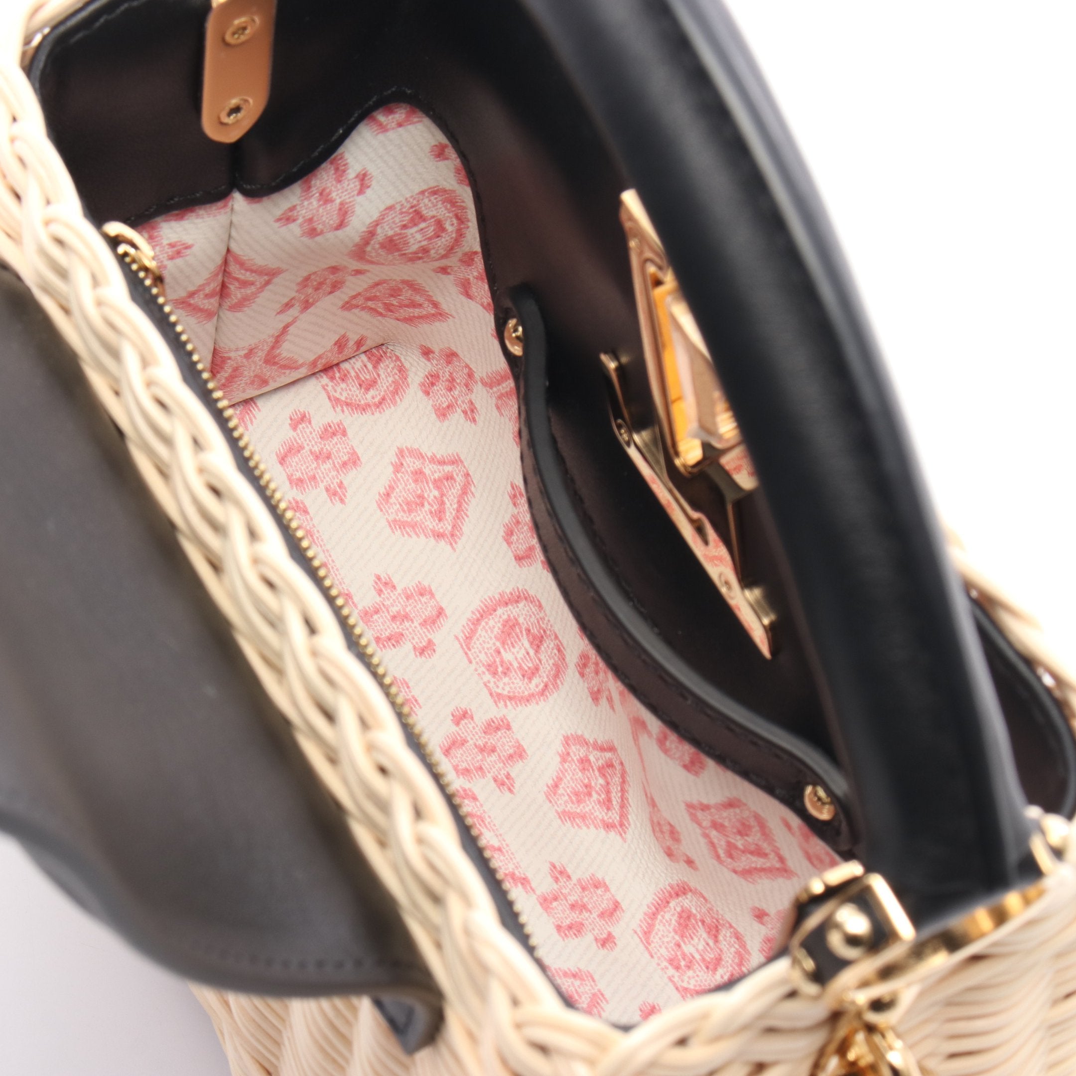 ルイヴィトン LOUIS VUITTON ハンドバッグ ノワール カプシーヌ カプシーヌ MM カプシーヌ｜ルイ・ヴィトン 公式サイト - M24727