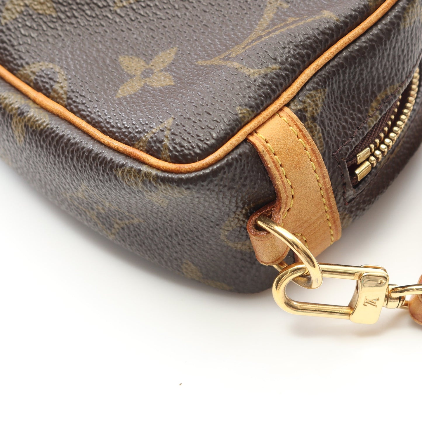 トゥルース ワピティ モノグラム ポーチ PVC レザー ブラウン ルイヴィトン 財布・小物 LOUIS VUITTON