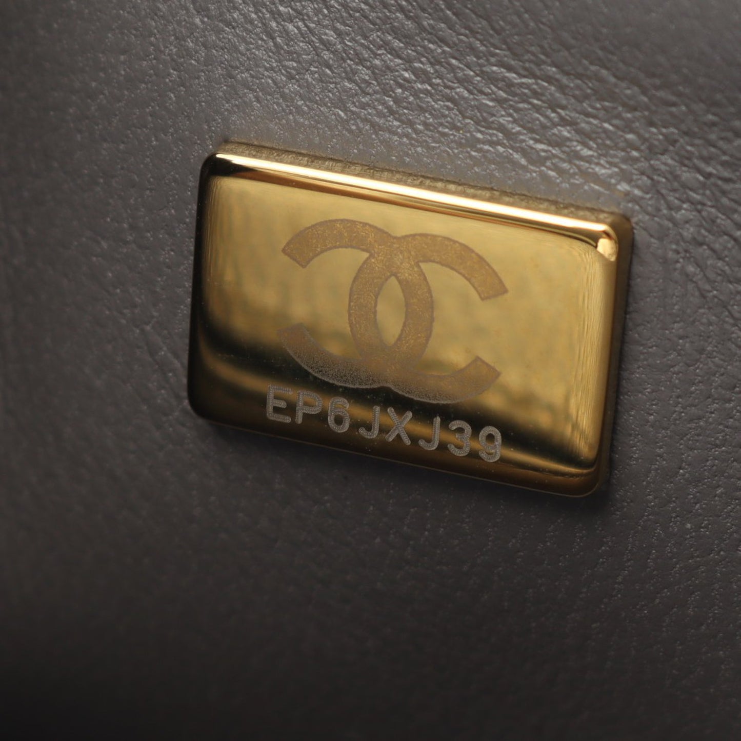 ボーイシャネル ミニ マトラッセ チェーンショルダーバッグ キャビアスキン グレー ゴールド金具 シャネル バッグ CHANEL