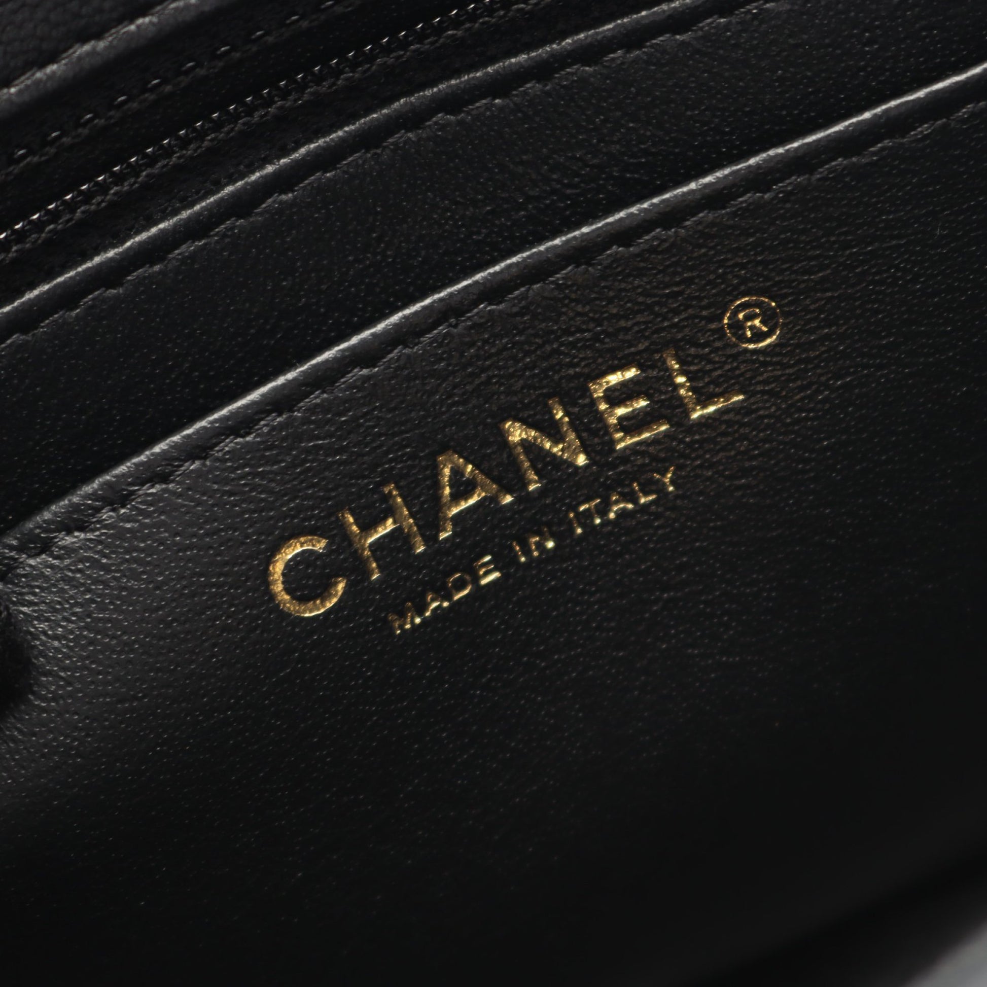 ミニマトラッセ チェーンショルダーバッグ ラムスキン ブラック ゴールド金具 シャネル バッグ CHANEL