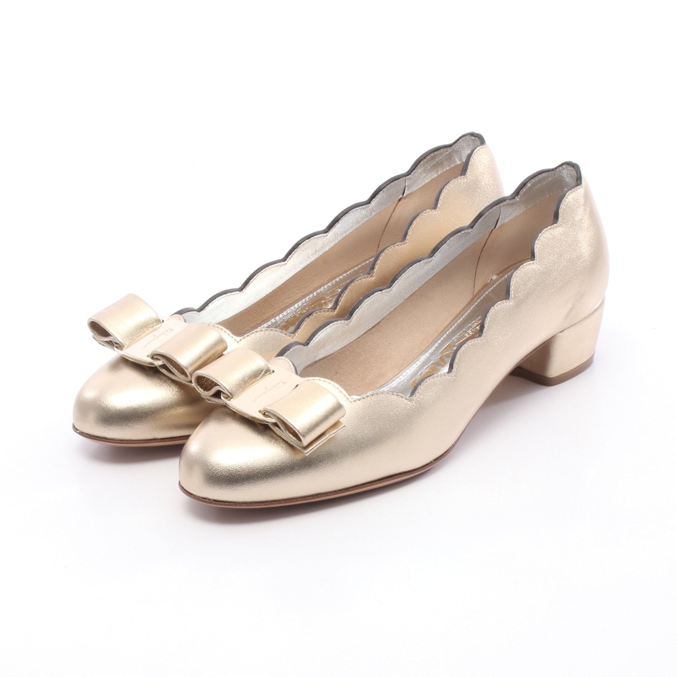 【美品】サルヴァトーレフェラガモ　ヴァラリボン　レザー　パンプス　サンダル Salvatore Ferragamo - Salvatore Ferragamo フェラガモ ヴァラ