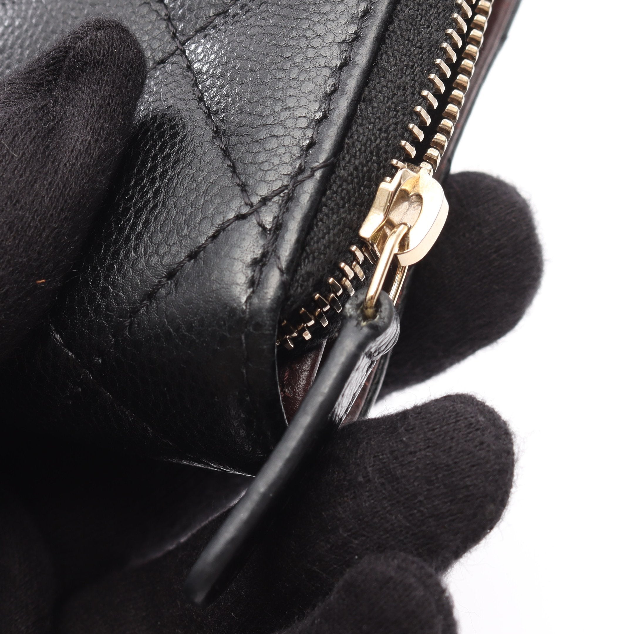 シャネル マトラッセ三つ折りスモールウォレットブラック