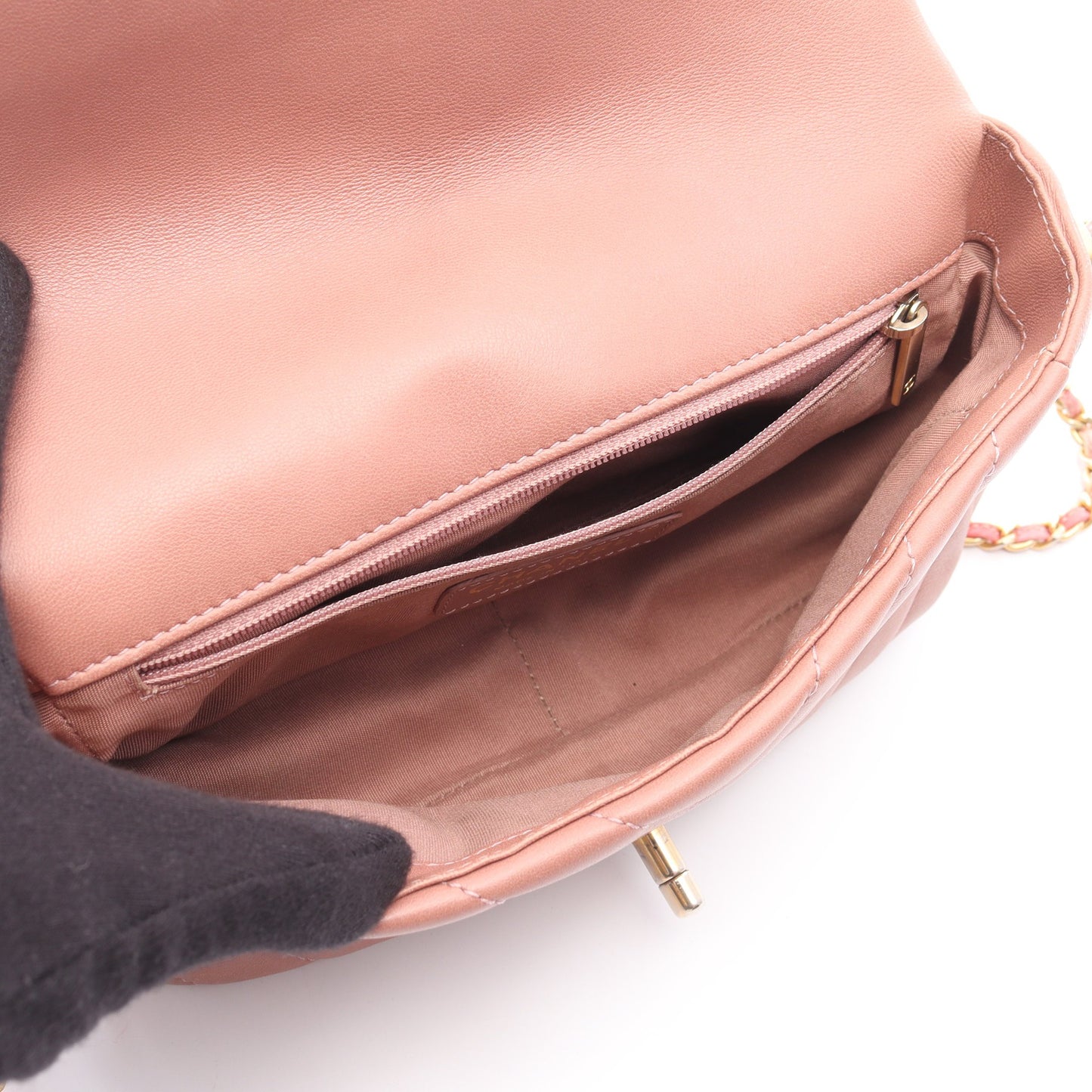 シェブロン Vステッチ チェーンショルダーバッグ レザー ダスティピンク ゴールド金具 シャネル バッグ CHANEL