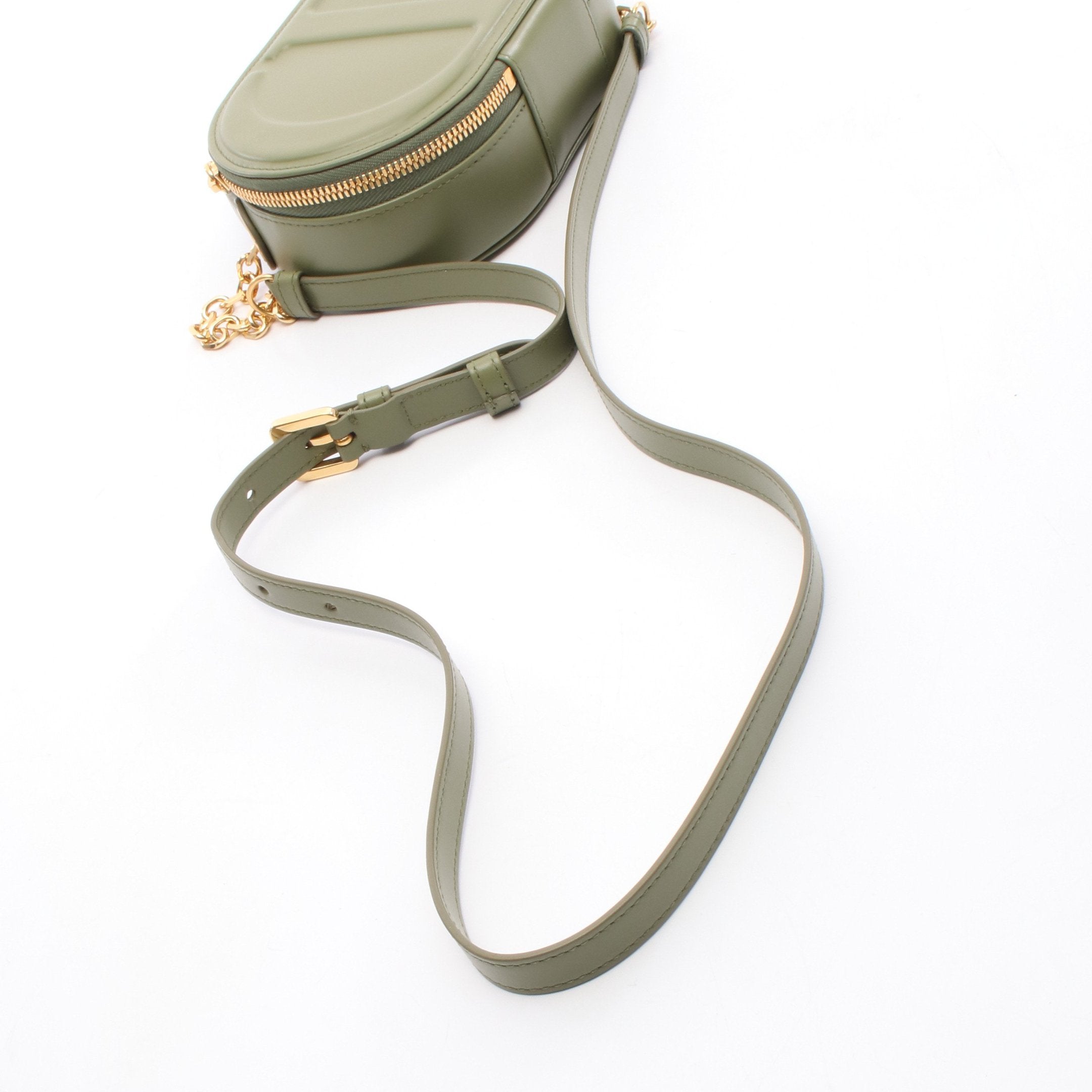 CDシグネチャー オーバル カメラバッグ チェーンショルダーバッグ