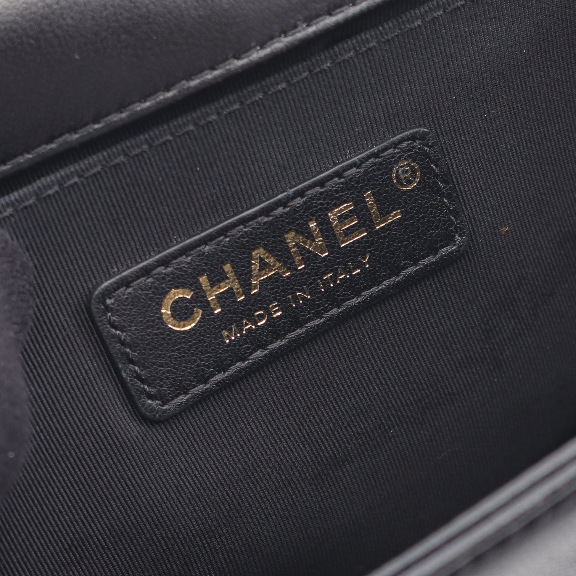 ボーイシャネル チェーンショルダーバッグ ファブリック レザー ブラック ホワイト ゴールド金具 シャネル バッグ CHANEL