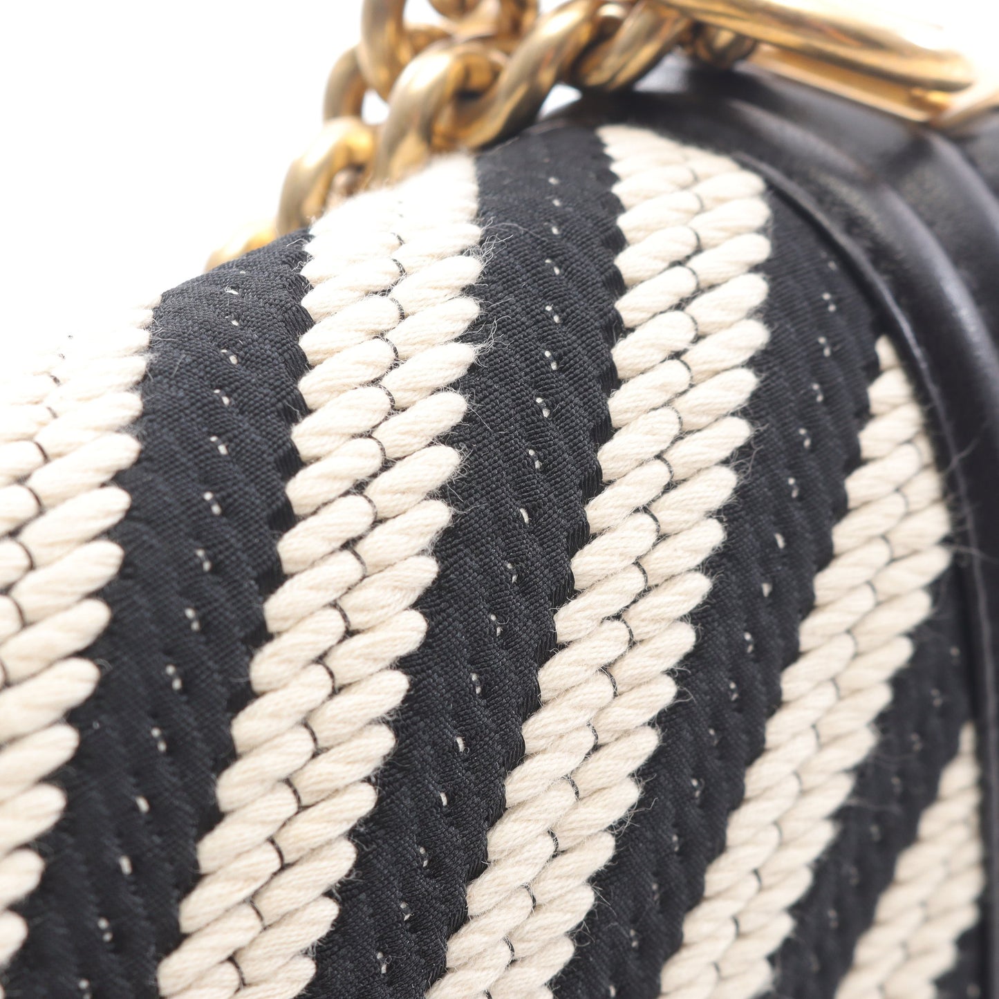 ボーイシャネル チェーンショルダーバッグ ファブリック レザー ブラック ホワイト ゴールド金具 シャネル バッグ CHANEL