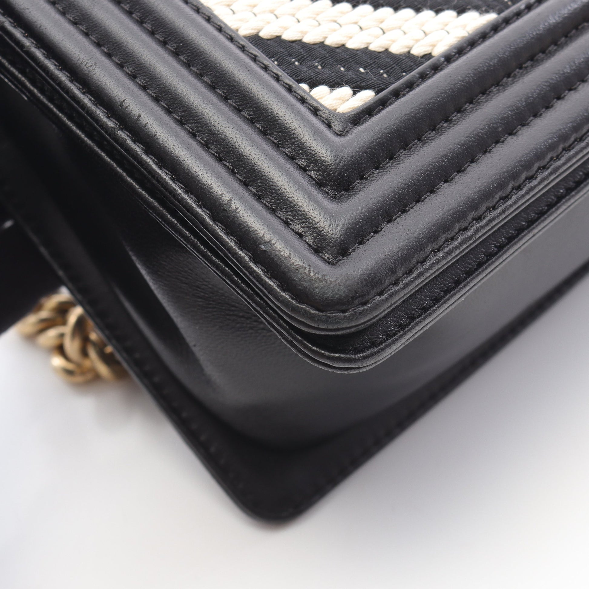 ボーイシャネル チェーンショルダーバッグ ファブリック レザー ブラック ホワイト ゴールド金具 シャネル バッグ CHANEL