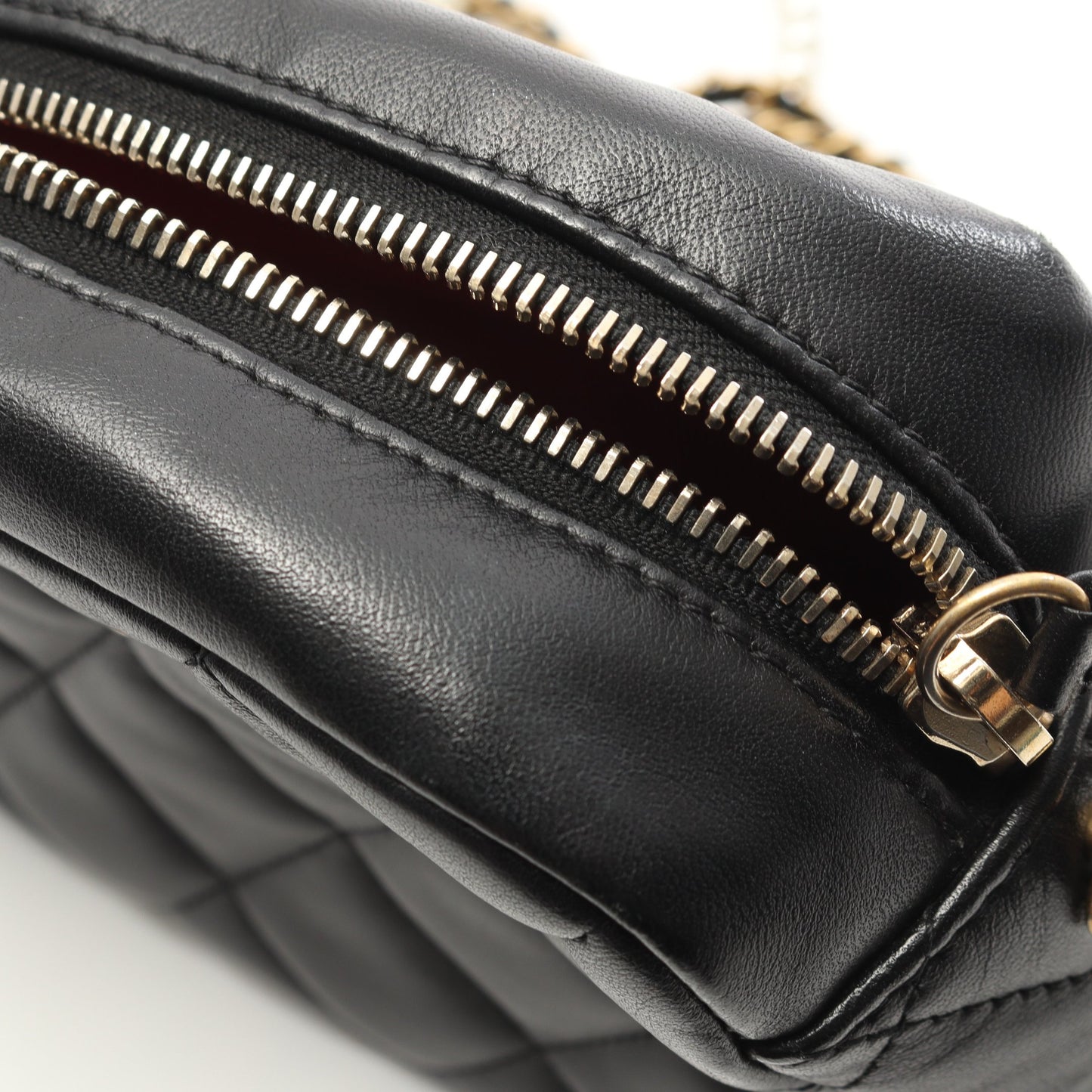 マトラッセ チェーンショルダーバッグ ラムスキン ブラック ゴールド金具 シャネル バッグ CHANEL