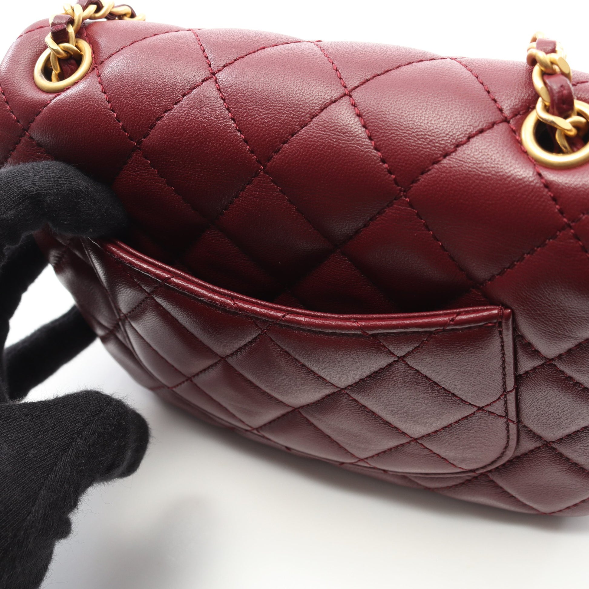 ミニマトラッセ チェーンショルダーバッグ ラムスキン ボルドー ゴールド金具 シャネル バッグ CHANEL