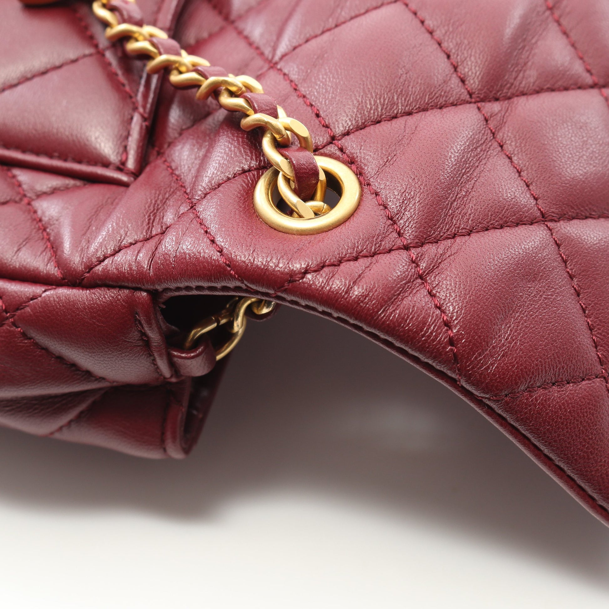 ミニマトラッセ チェーンショルダーバッグ ラムスキン ボルドー ゴールド金具 シャネル バッグ CHANEL