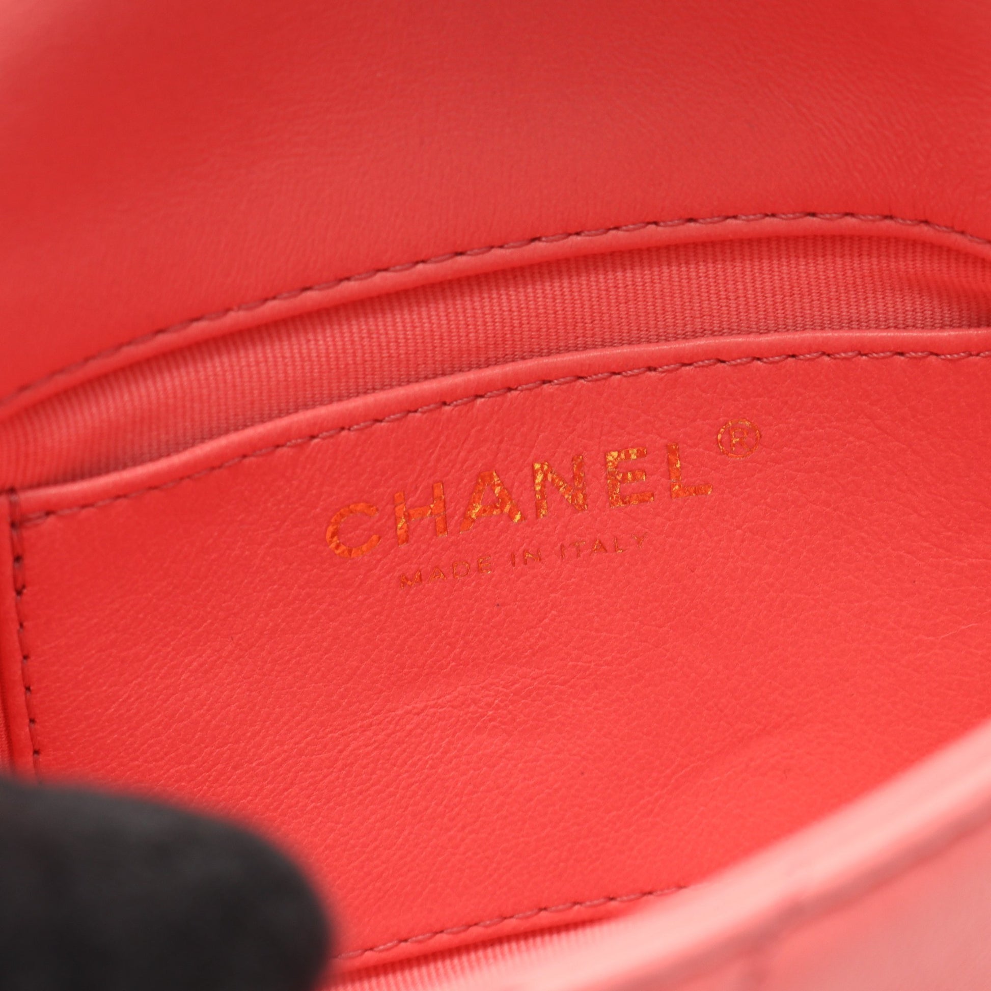 ミニマトラッセ チェーンショルダーバッグ ラムスキン ピンク ゴールド金具 シャネル バッグ CHANEL