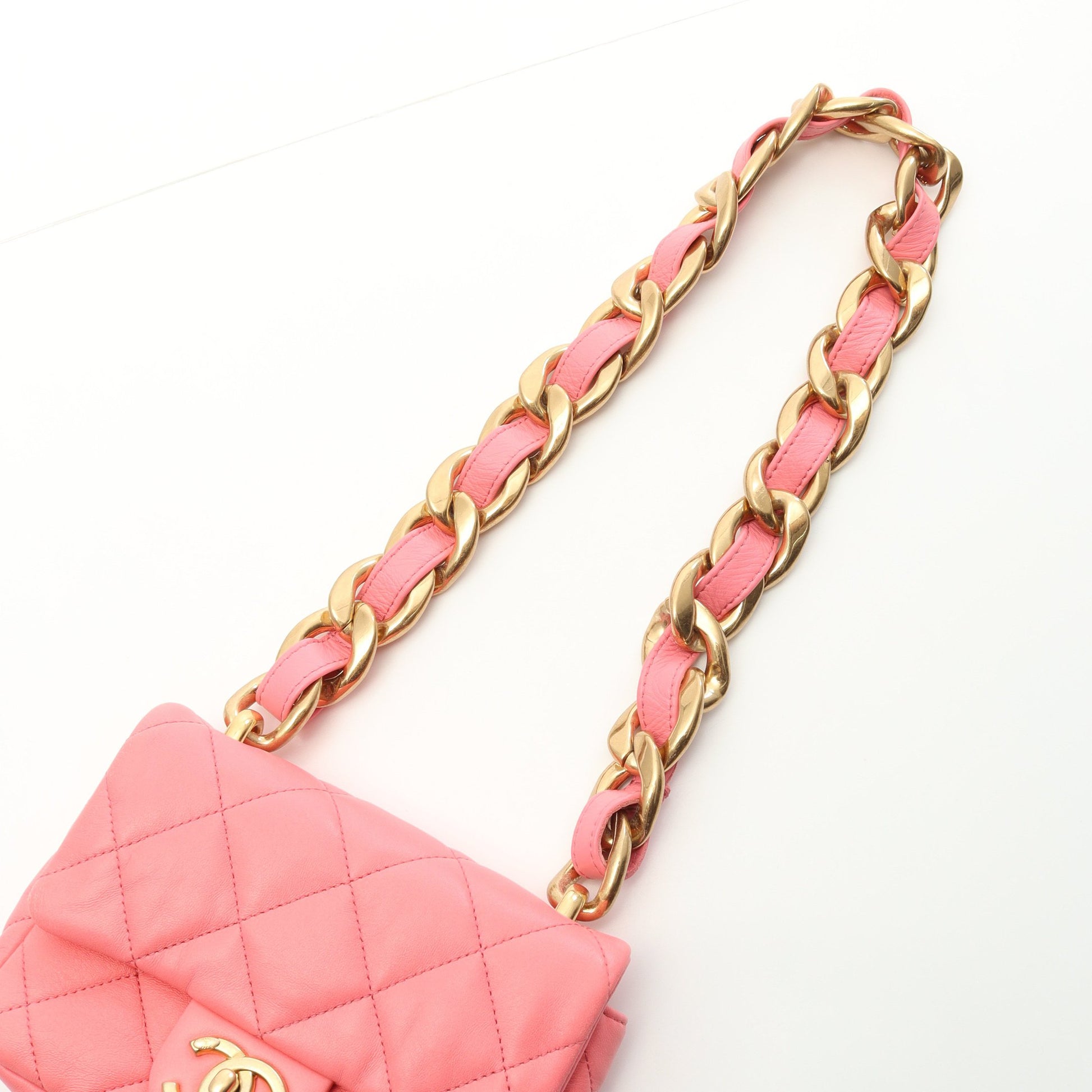 ミニマトラッセ チェーンショルダーバッグ ラムスキン ピンク ゴールド金具 シャネル バッグ CHANEL