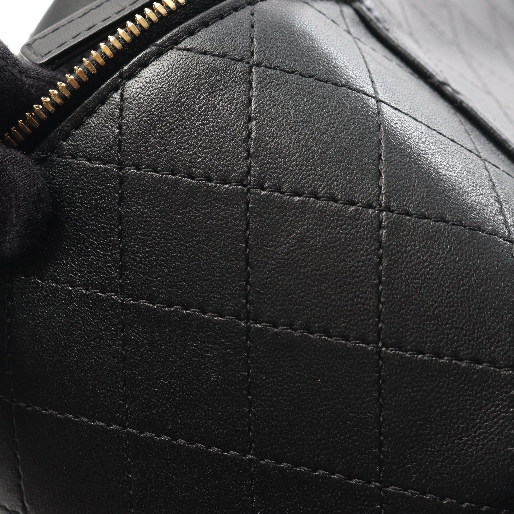 マトラッセ バニティバッグ チェーンショルダーバッグ ラムスキン ブラック ゴールド金具 シャネル バッグ CHANEL