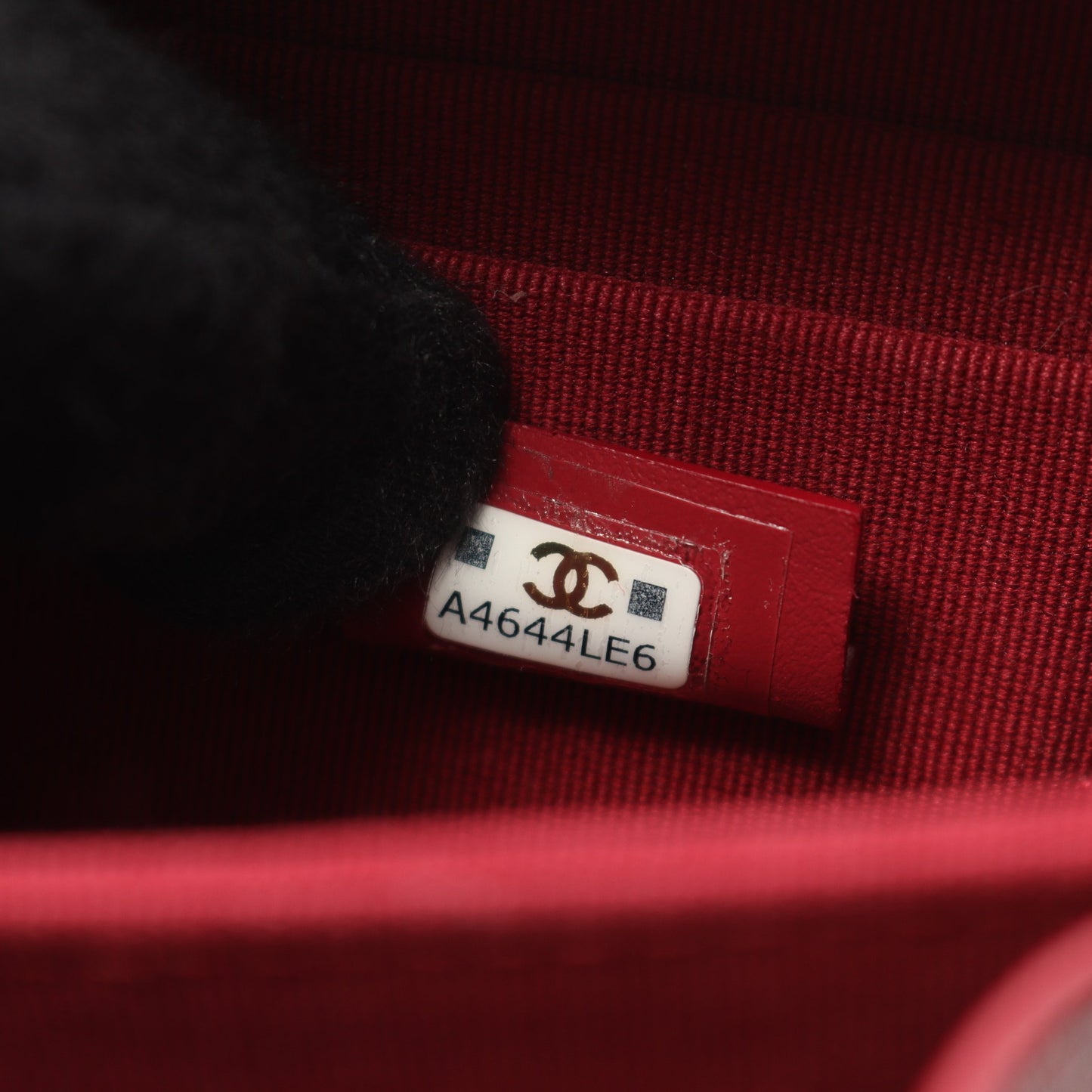 マトラッセ ミニ カメラバッグ チェーンショルダーバッグ キャビアスキン ブラック ゴールド金具 シャネル バッグ CHANEL