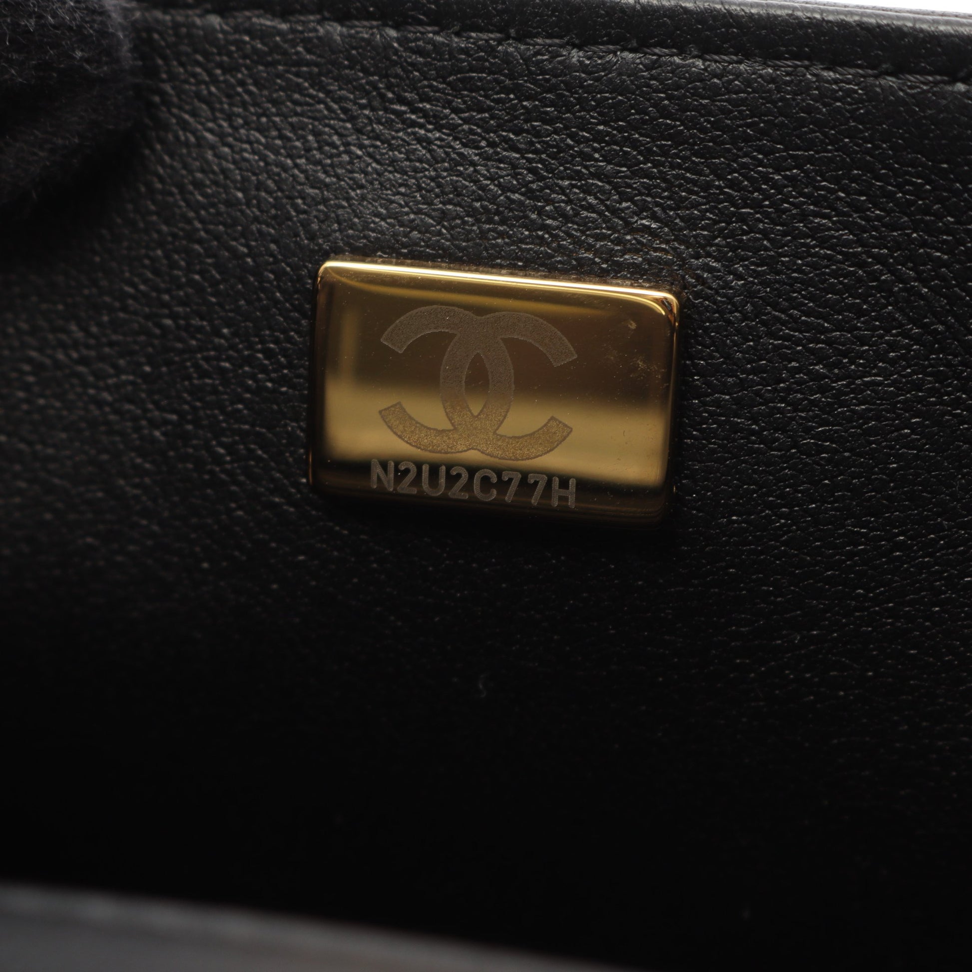 チョコバー ミニフラップ チェーンショルダーバッグ ラムスキン ブラック ゴールド金具 シャネル バッグ CHANEL