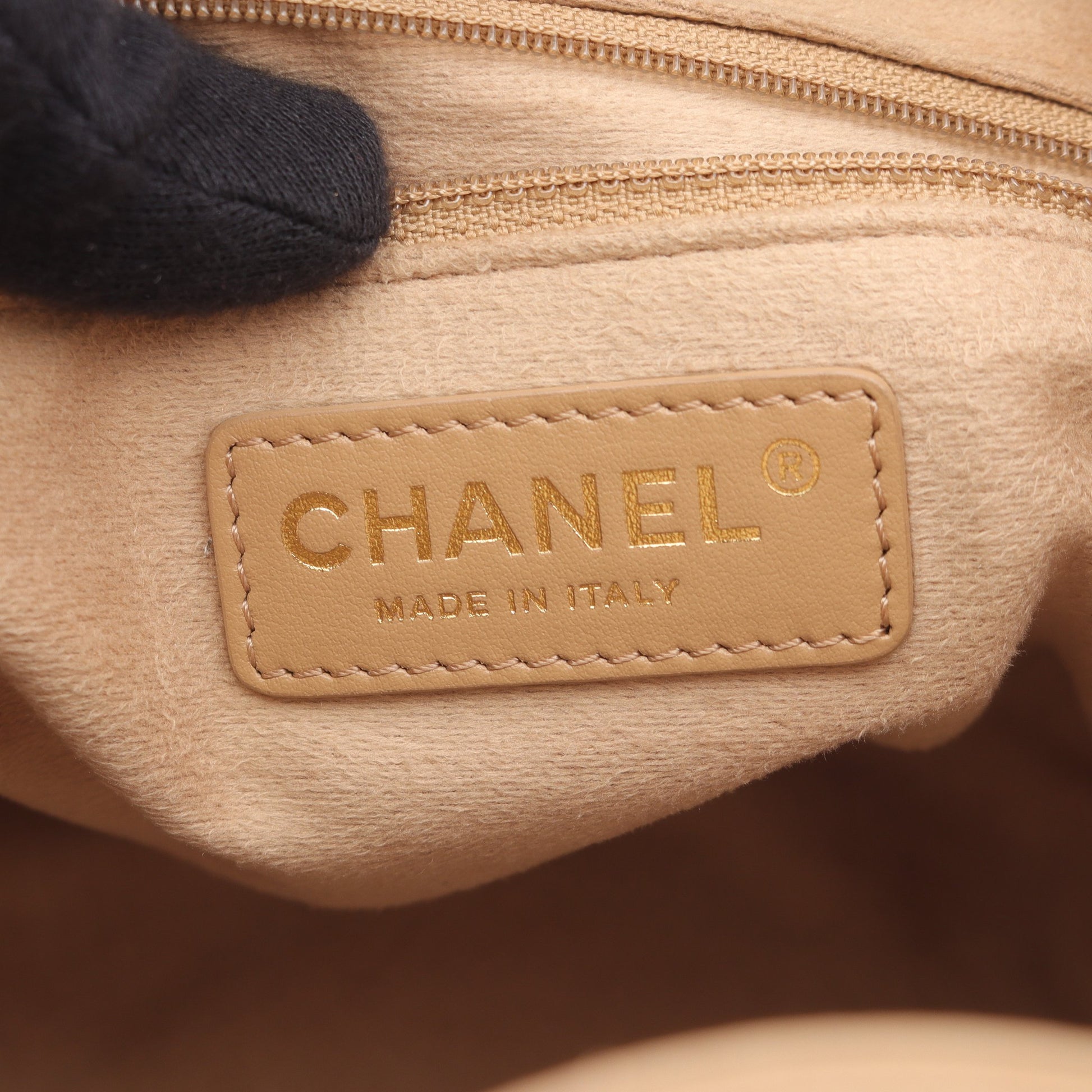 ドーヴィル 巾着 チェーンショルダーバッグ キャビアスキン ベージュ ゴールド金具 シャネル バッグ CHANEL