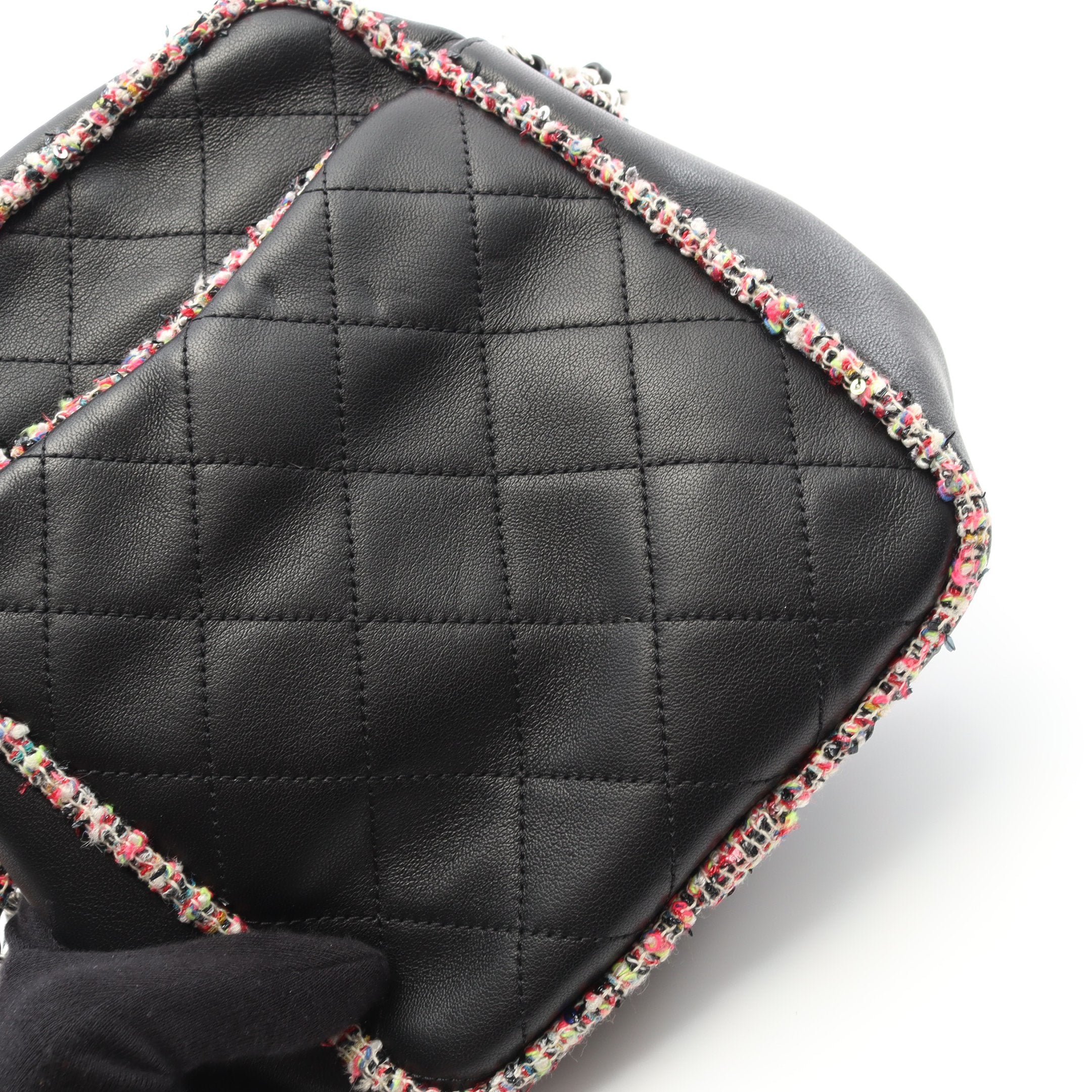 マトラッセ チェーンショルダーバッグ ラムスキン ツイード ブラック