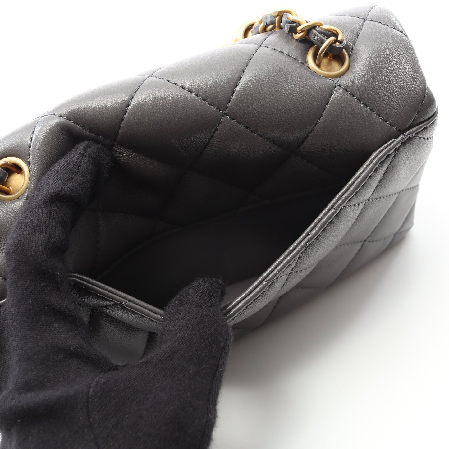マトラッセ チェーンショルダーバッグ ラムスキン グレー ゴールド金具 シャネル バッグ CHANEL
