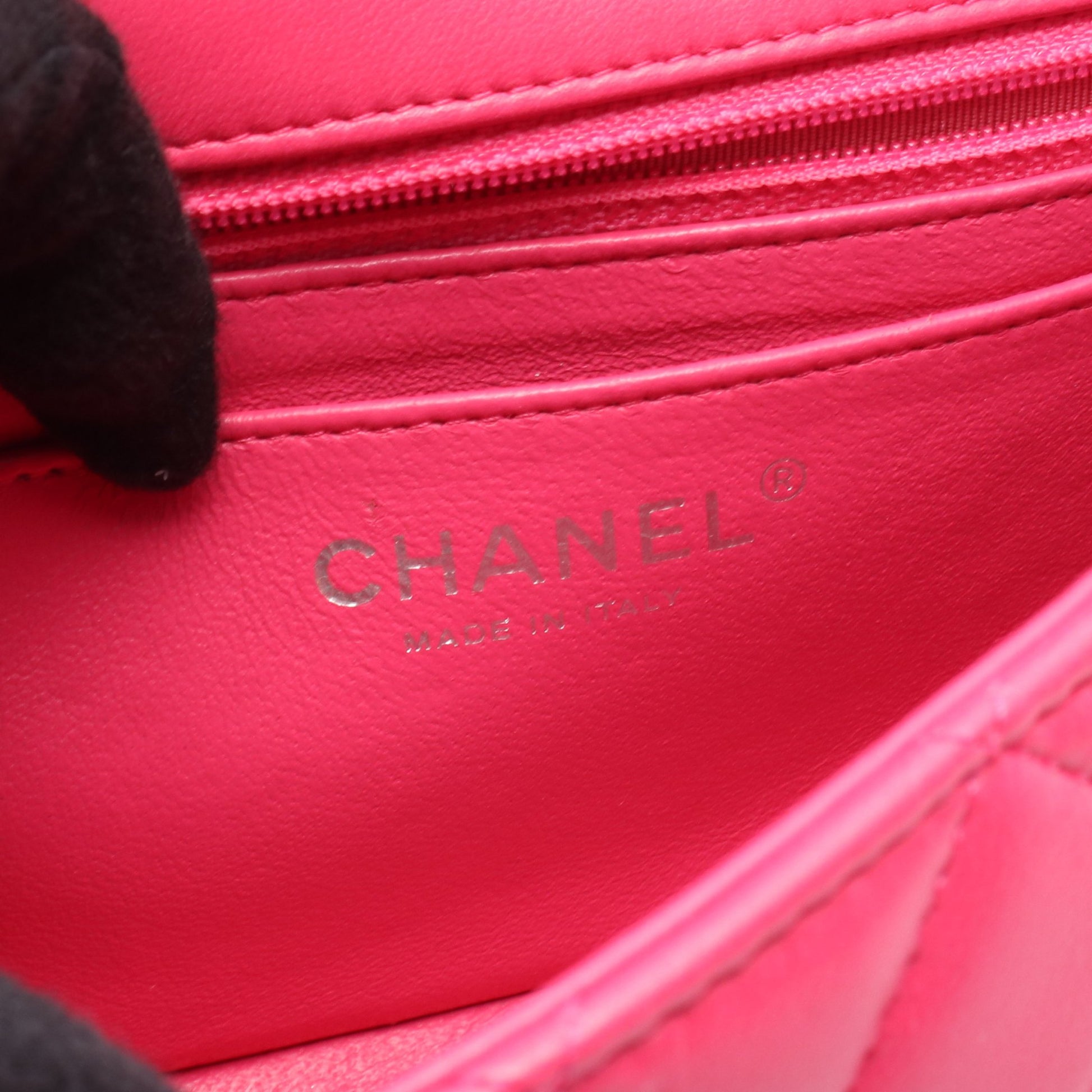 ミニマトラッセ20 チェーンショルダーバッグ ラムスキン ピンク シルバー金具 シャネル バッグ CHANEL