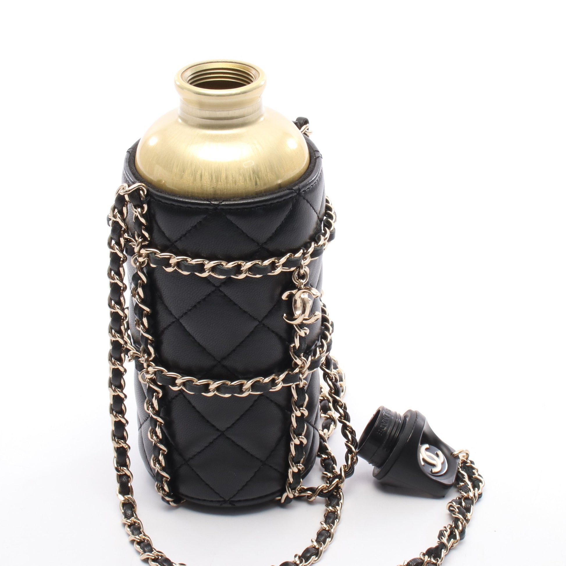 マトラッセ ココマーク ウォーターボトル 食器 ラムスキン ブラック ゴールド金具 シャネル 財布・小物 CHANEL
