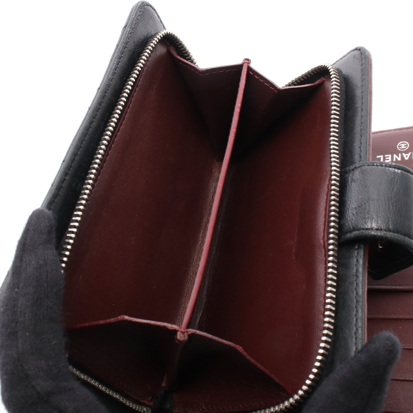 マトラッセ 二つ折り財布 ラムスキン ブラック シルバー金具 シャネル 財布・小物 CHANEL