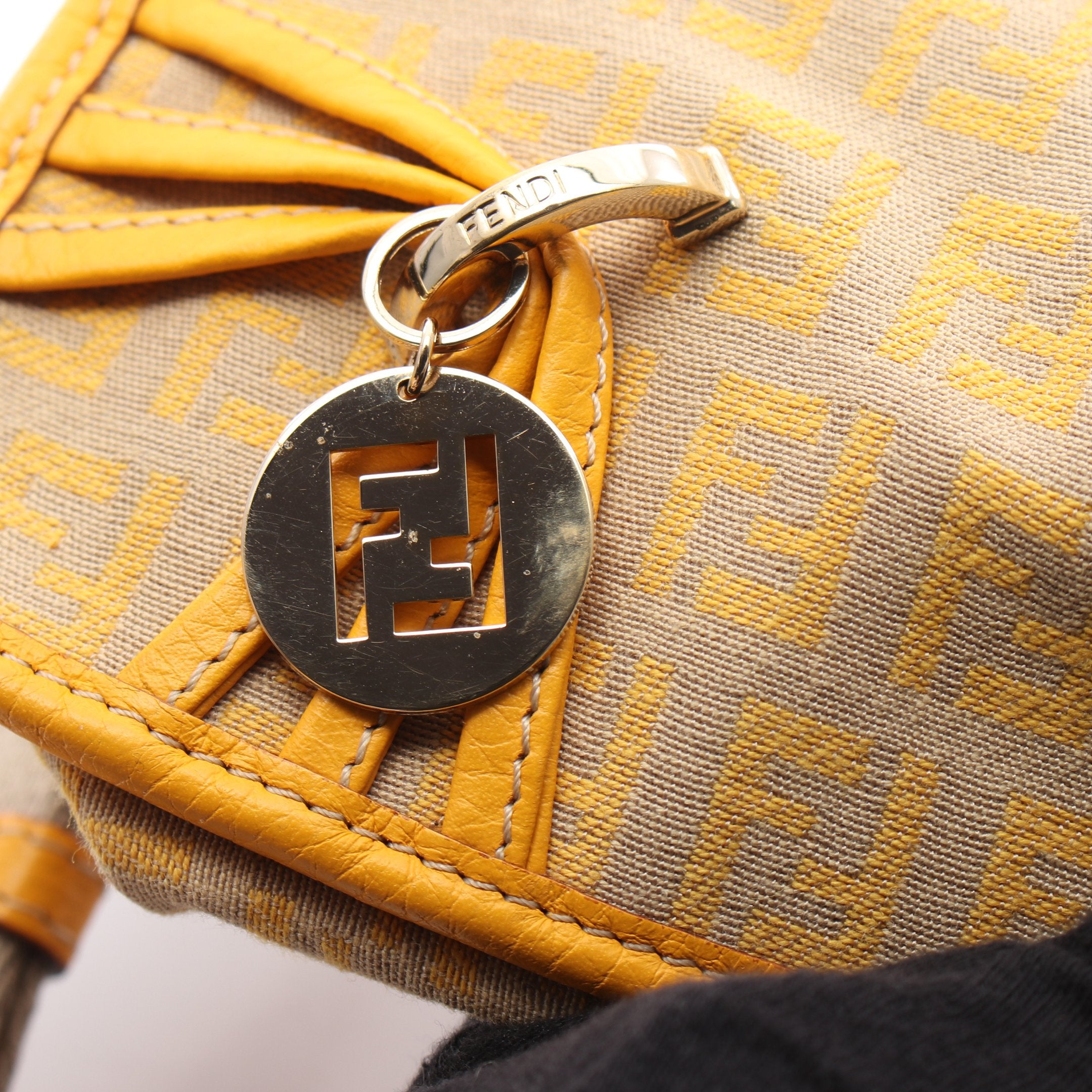 フェンディ FENDI フェンディ FENDI ショルダーバッグ ズッキーノ 